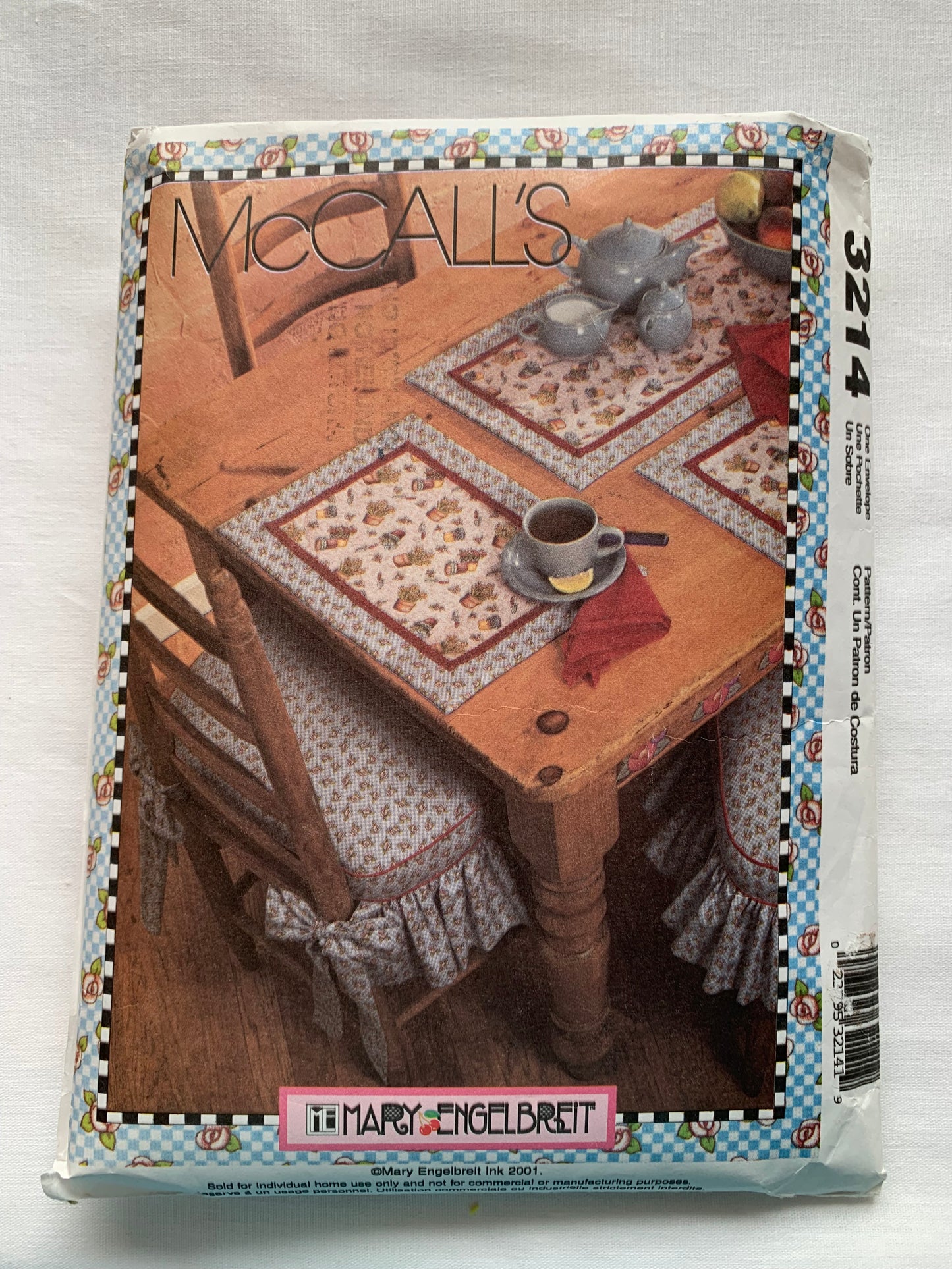 McCall's Home Decorating Sewing Pattern 3214 Kitchen Essentials, Placemat, Chair Pillow, Napkins, Tea Cozy, Tote Bag, Apron, Uncut, 2001