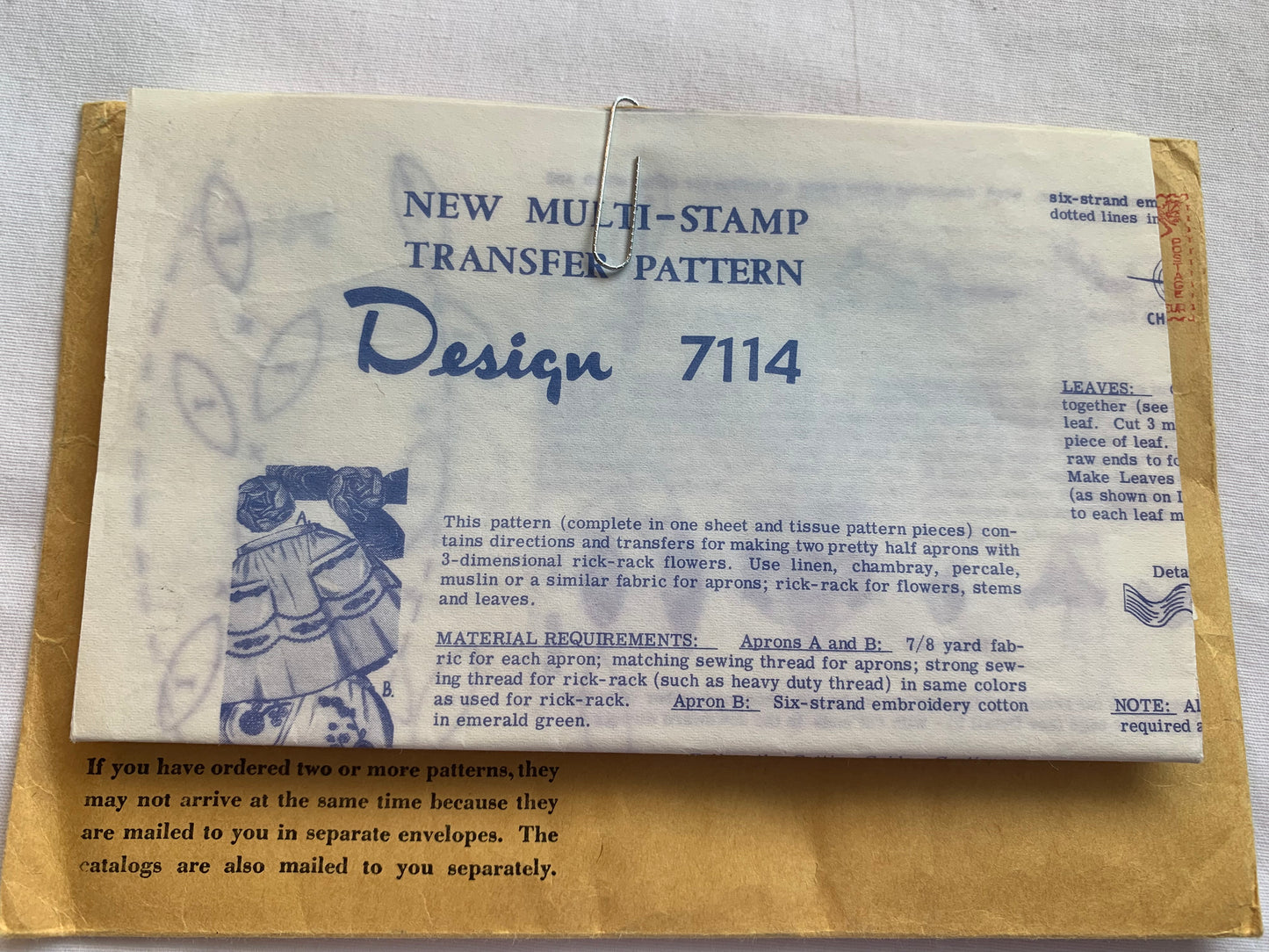 Design Sewing Pattern 7114 Aprons, Iron On Transfers, Motifs, Vintage 1966