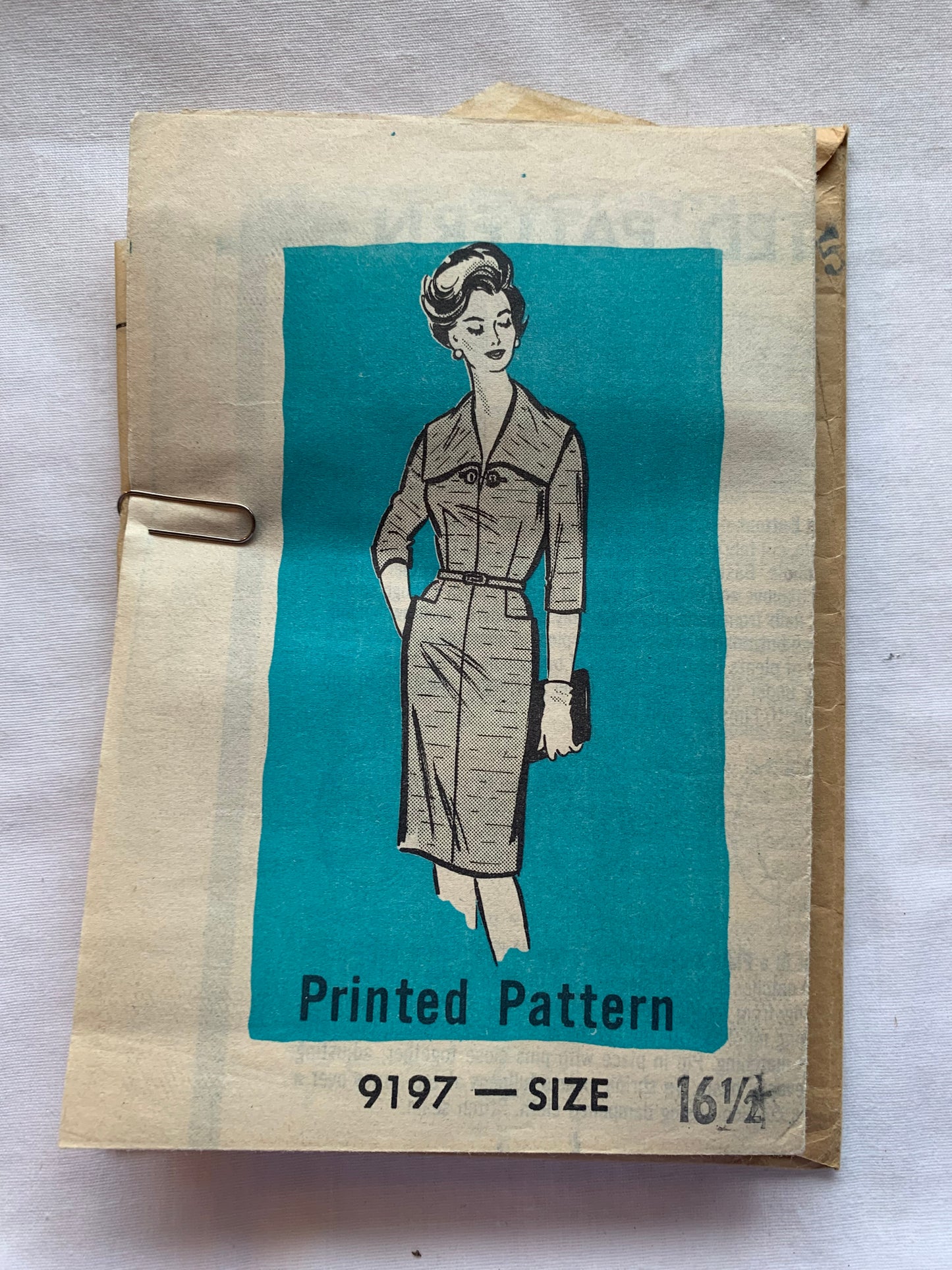 Free Press Sewing Pattern 9197 Misses'/Women's Half Sizes Dress, Zipper, Long Sleeves, Darts, Fitted, Size 16 1/2, Cut, Vintage 1963