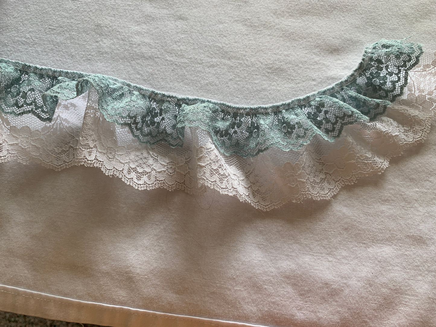 Lace Blue & White, 40 Feet, 2 1/2 Inch Wide, Trim, Lace, Crafts, Hobbies, Photos. Card-Making, Baby Clothes