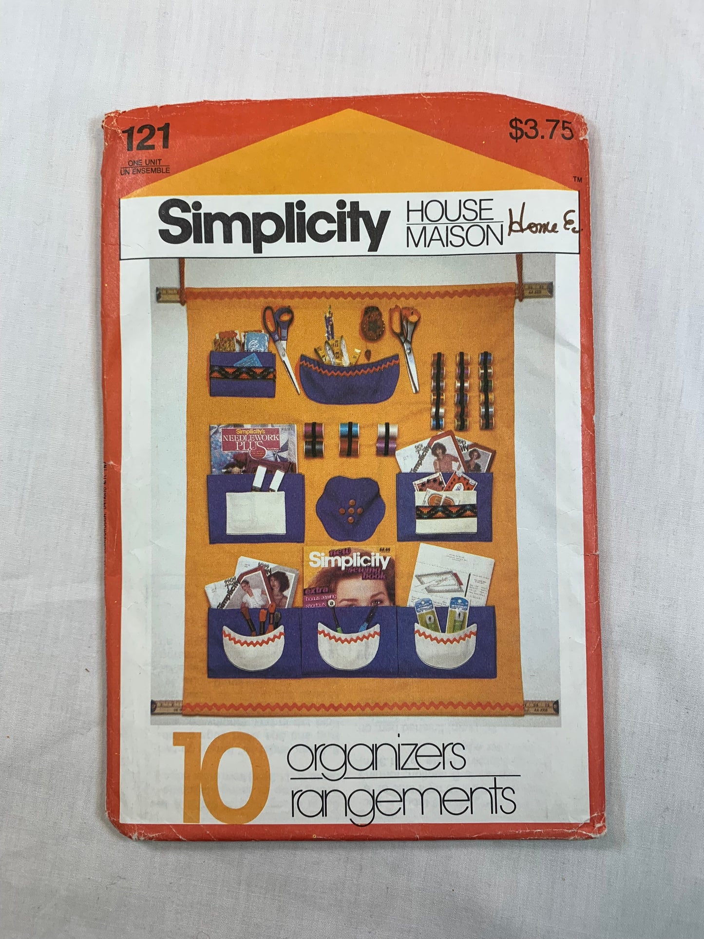 Simplicity Sewing Pattern 121 Crafts, 10 Organizers, Sewing, Nursery, Travel, Closet, Wall, Bedside, Kitchen, Bathroom, Uncut, Vintage 1981