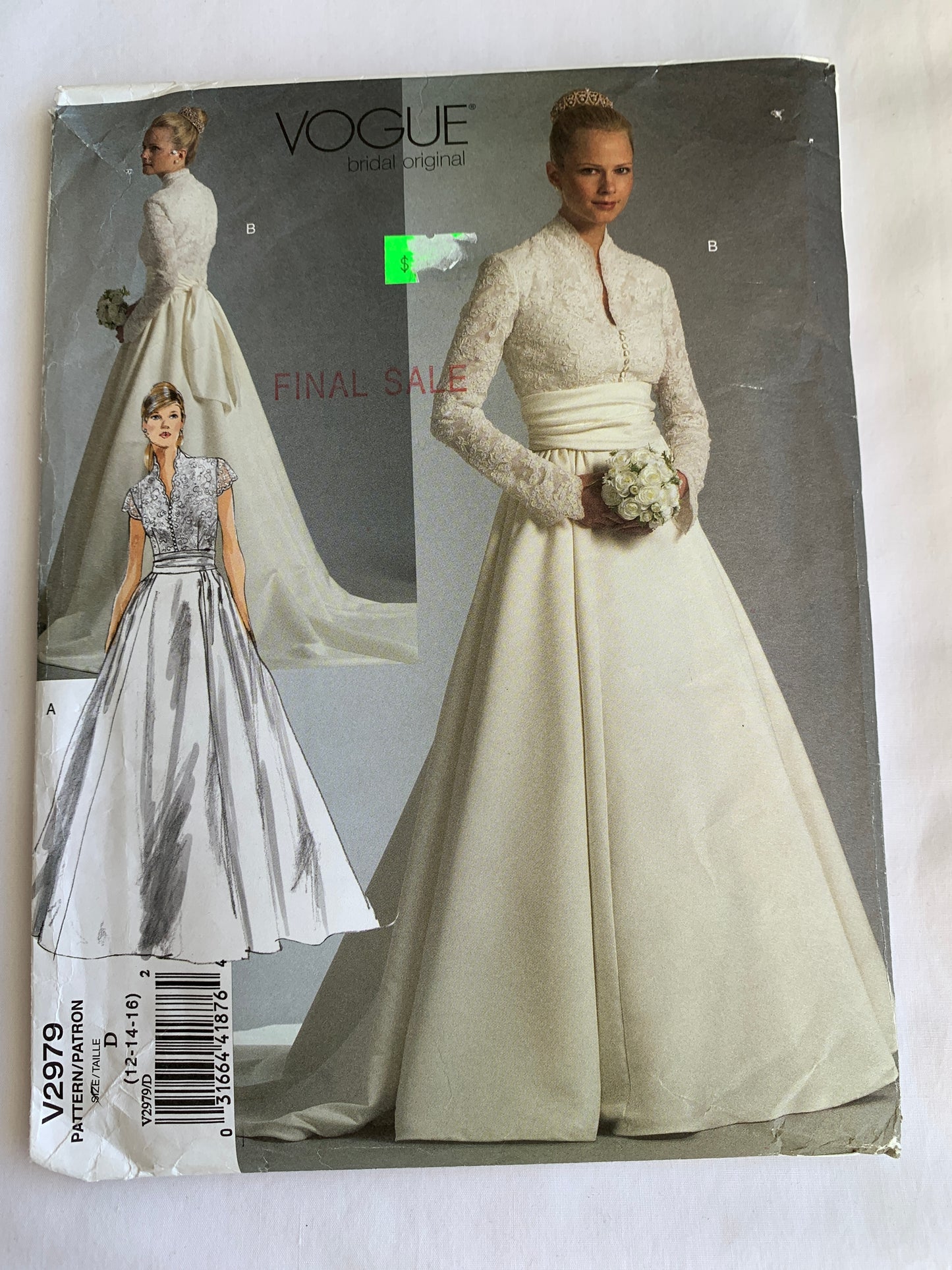Vogue Sewing Pattern V2979 Misses"/Misses' Petite Lined Wedding Dress, Bride, Long/Short Sleeves, Zipper Back, Train, Sash Size 12-16, Uncut, 2007