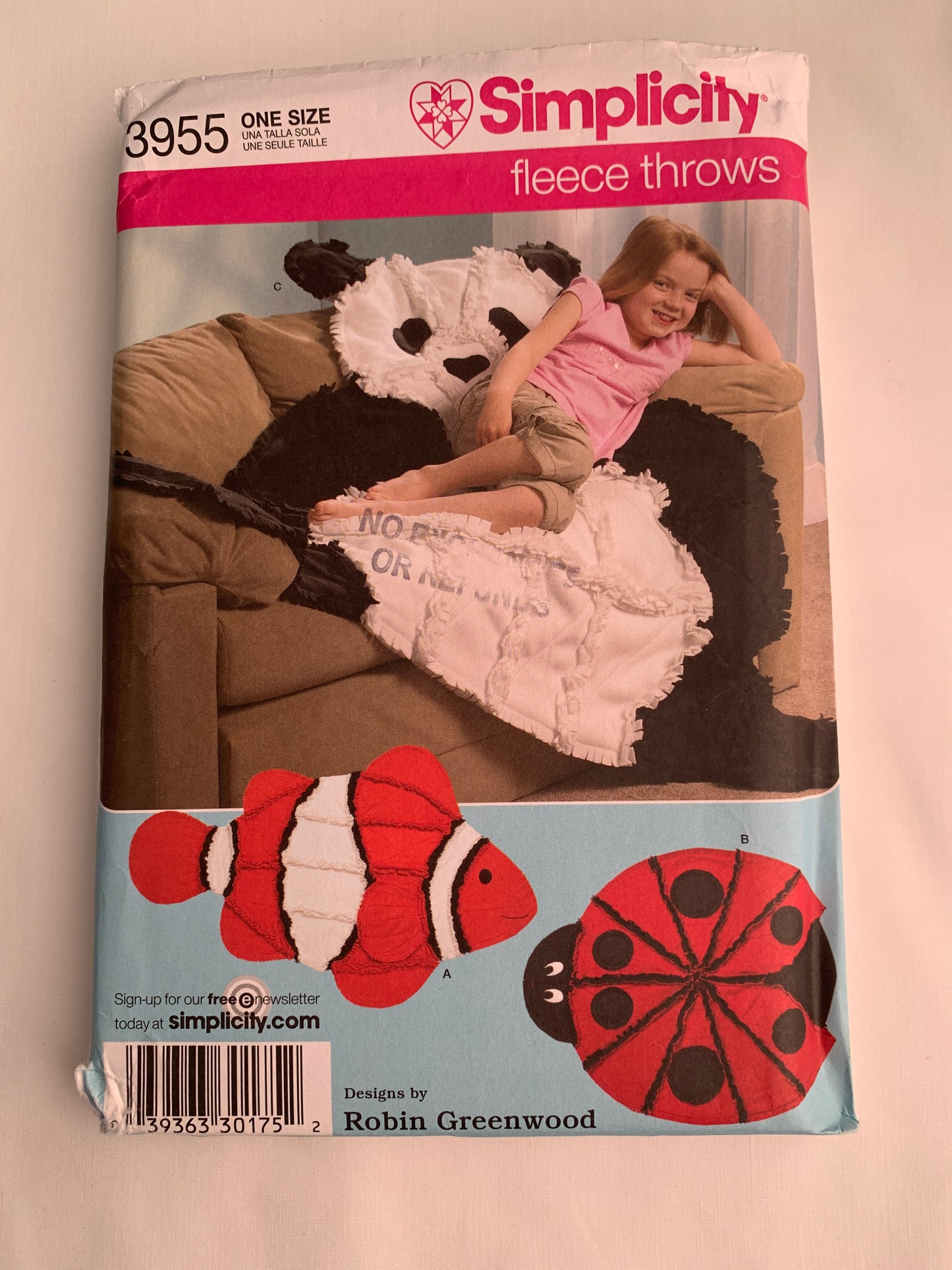 Simplicity Sewing Pattern 3955 Fleece Throw, Lady Bug, Clown Fish, Panda Bear, Uncut, 2006