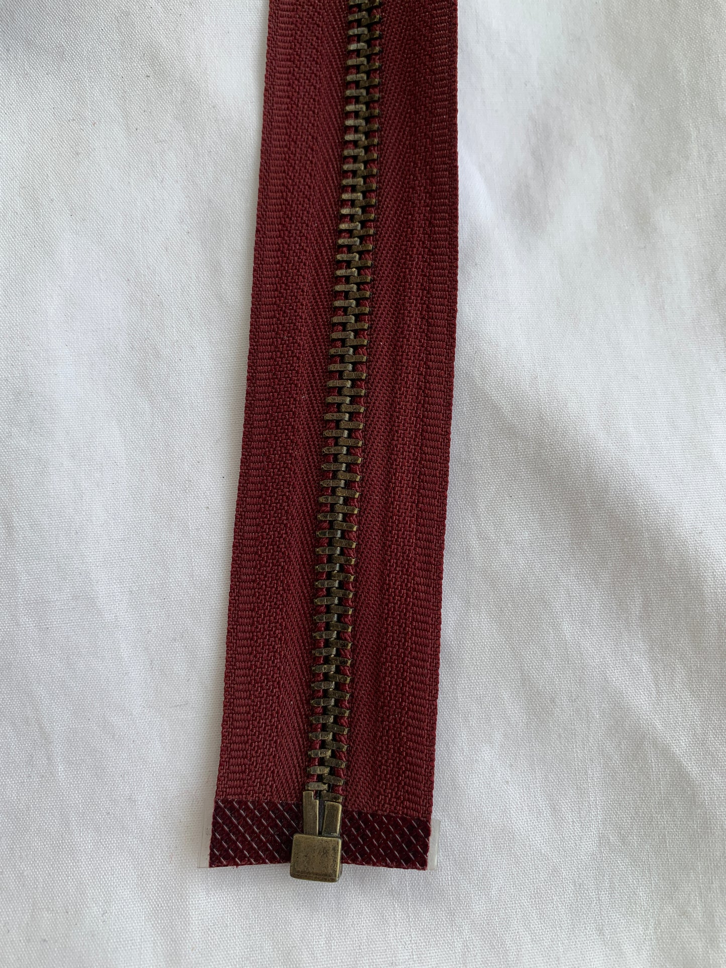 Metal Zipper, Separating, 20 Inch, Burgandy Color, New