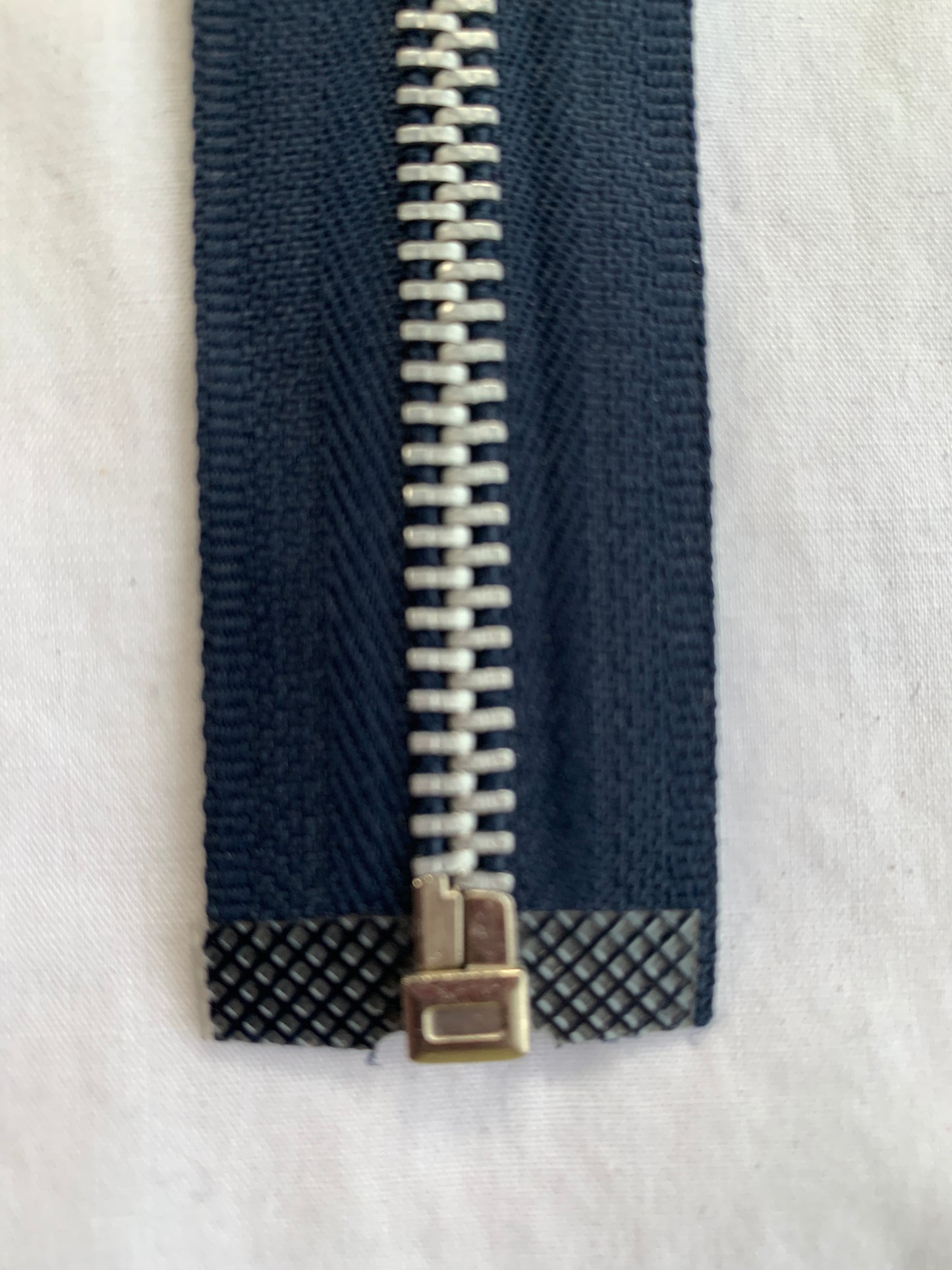 Metal Zipper, Separating, 16 Inch, Navy Blue Color, New
Success