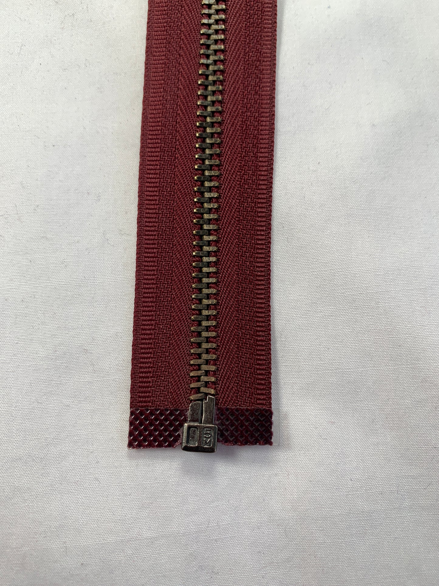 Metal Zipper, Separating, 22 Inch, Burgandy Color, New