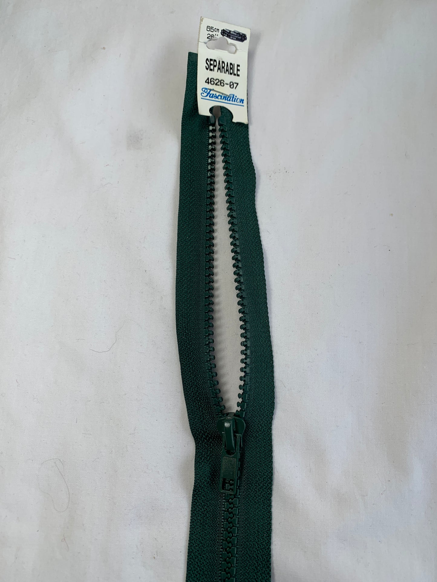 Molded Plastic Zipper, Separating, 26 Inch, Green Color, New