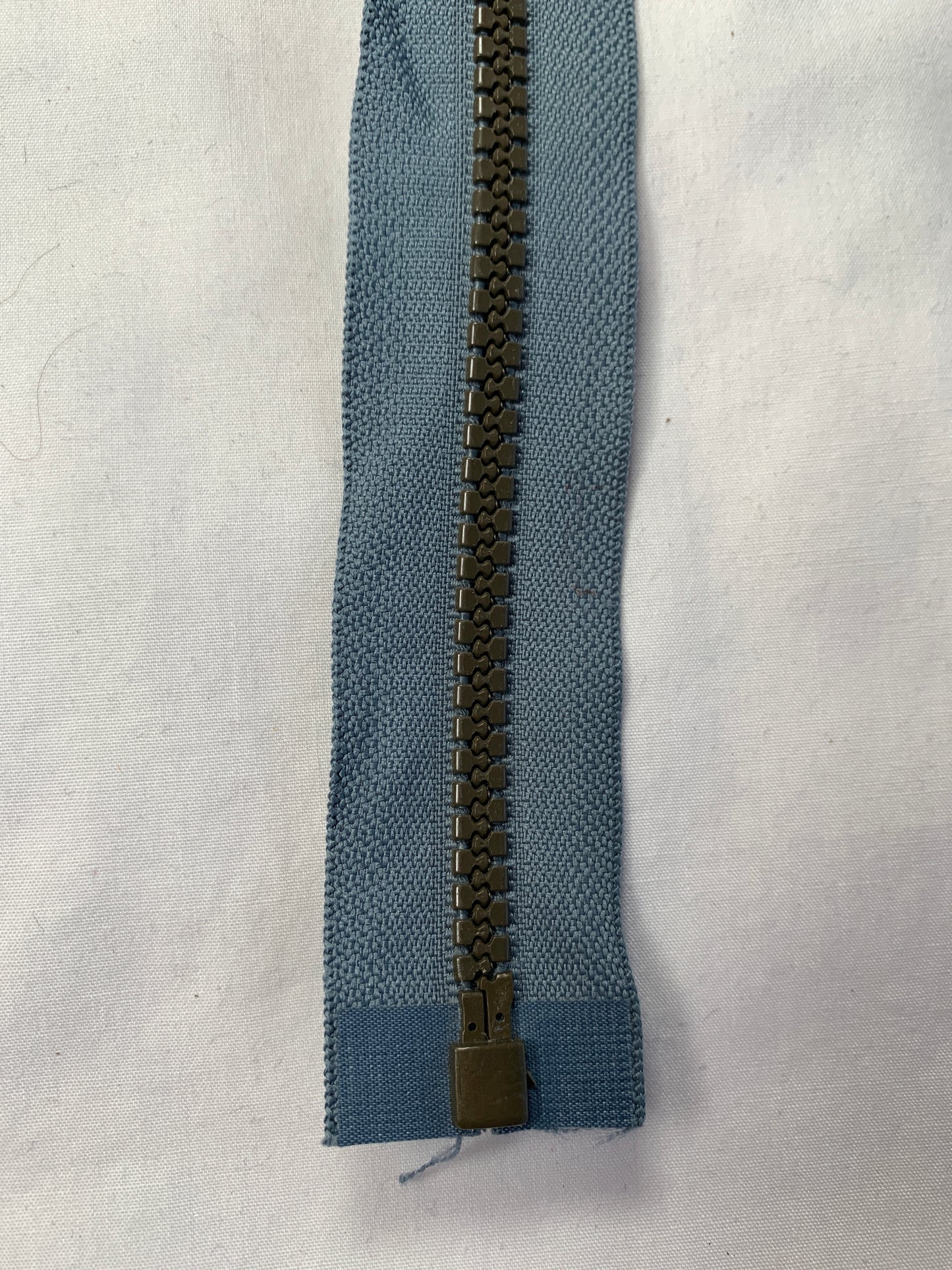 Molded Plastic Zipper, Separating, 28 Inch, Blueish Grey Color, New