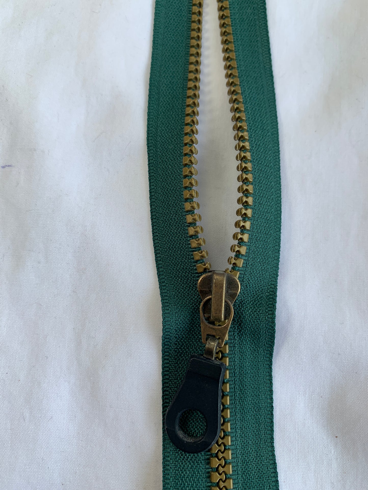 Molded Plastic Zipper, Separating, 20 Inch, Medium Green Color, New