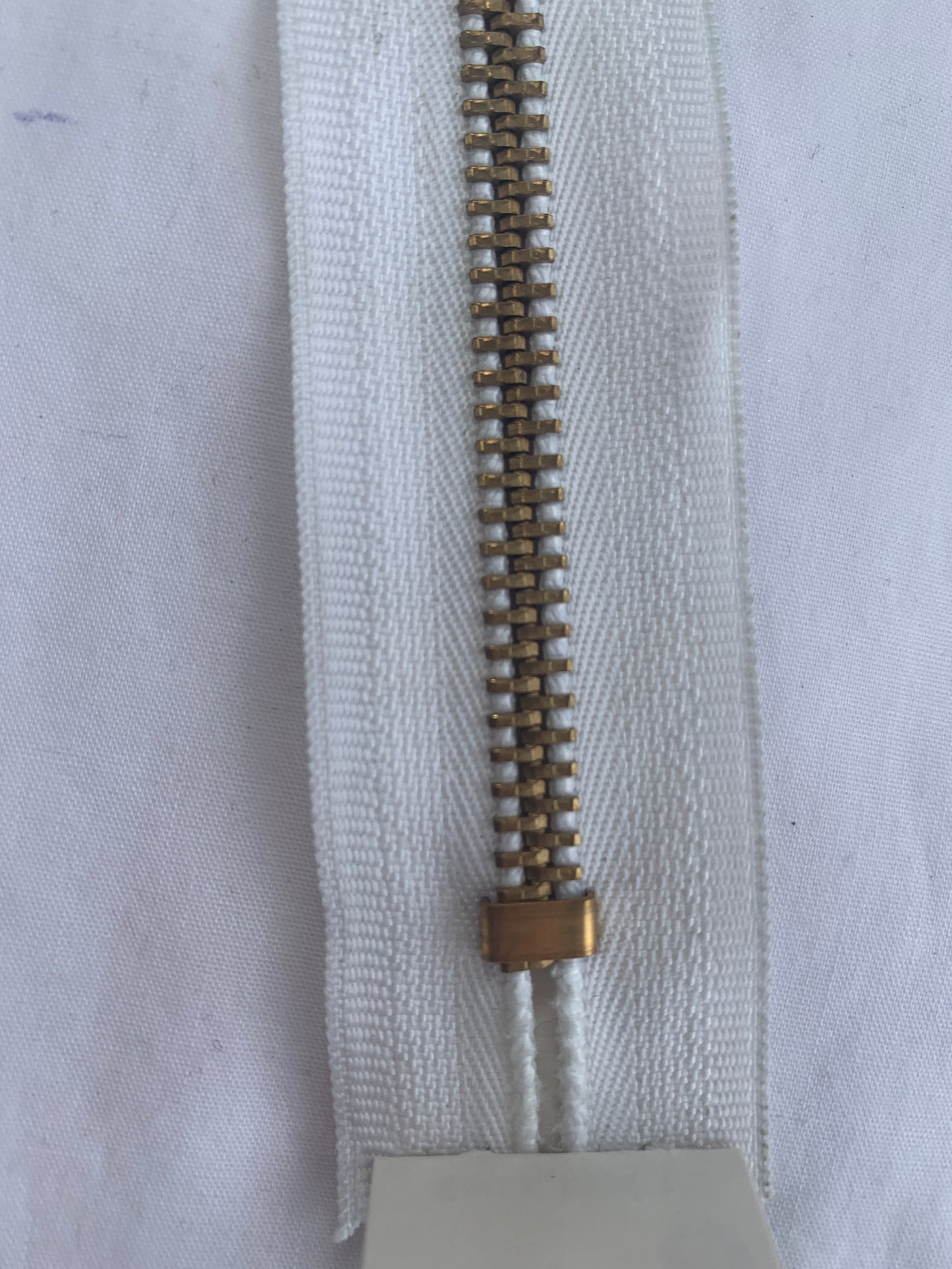Metal Zipper, Non-Separating, 7 Inch, White Color, New