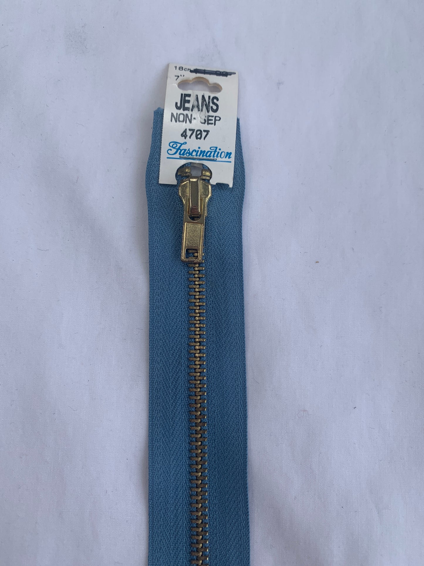 Metal Zipper, Non-Separating, 7 Inch, Light Blue Color, New