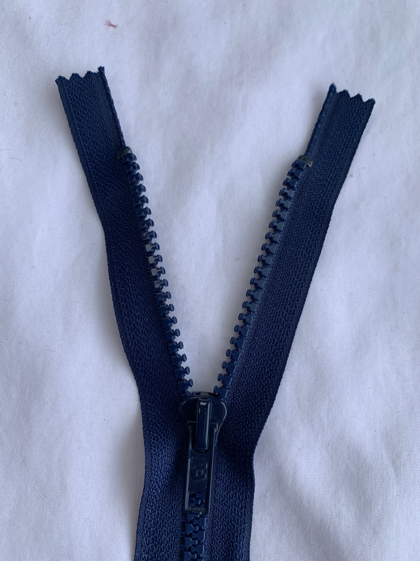 6 Inch Non-Separating Zipper, Navy Blue, Molded Plastic, New
