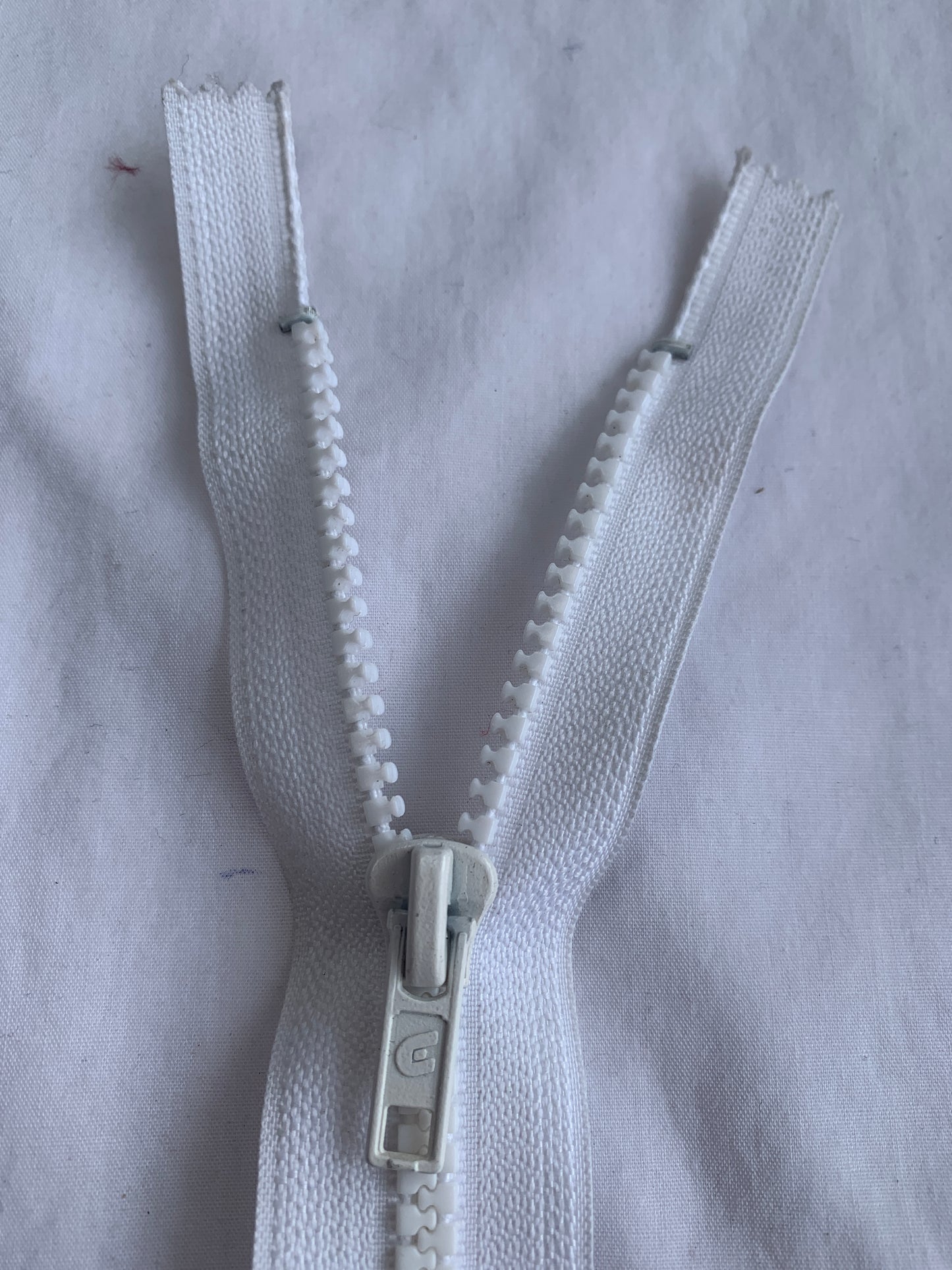 6 Inch Non-Separating Zipper, White, Molded Plastic, New