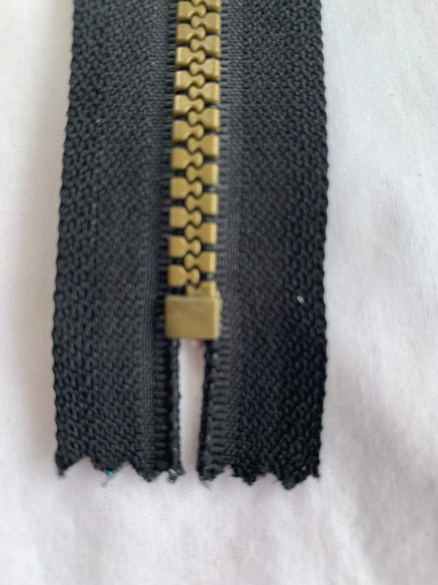 6 Inch Non-Separating Zipper, Black, Molded Plastic, New