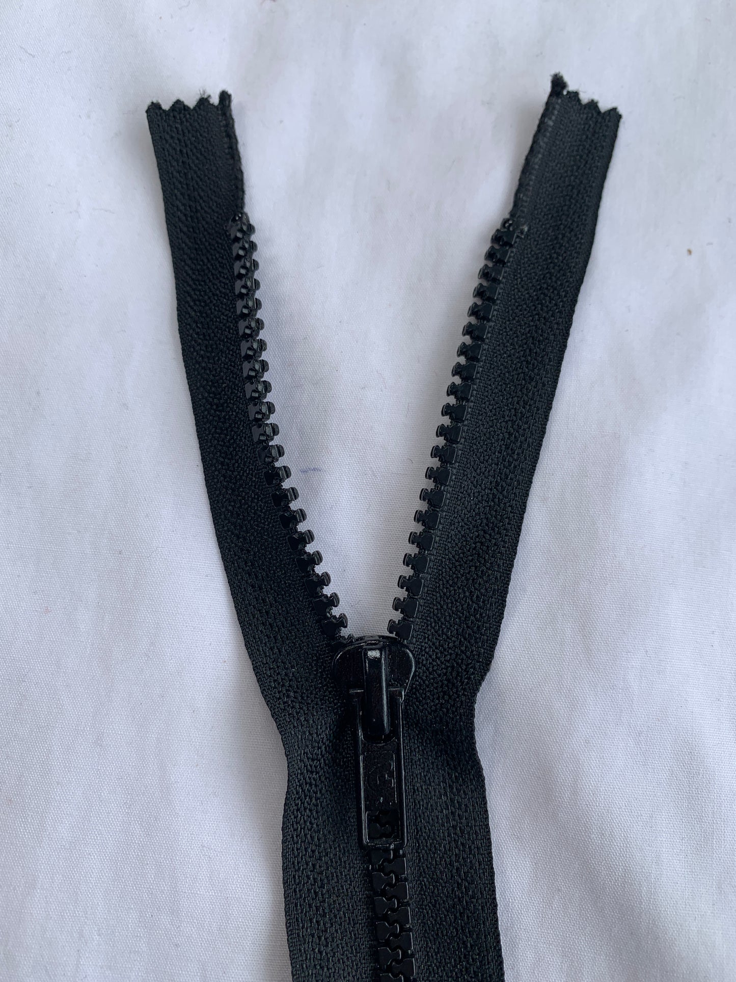 7 Inch Non-Separating Zipper, Black, Molded Plastic, New