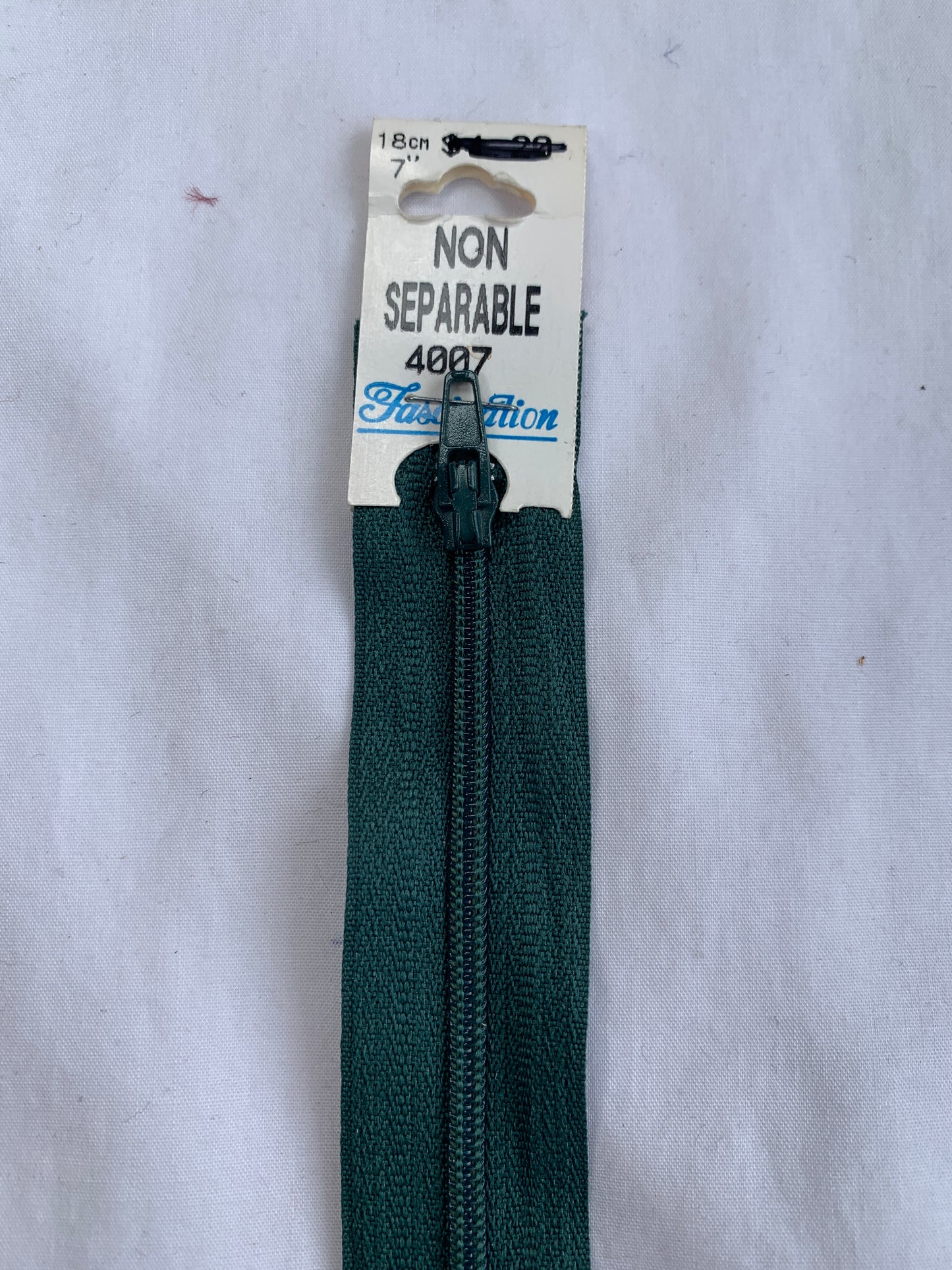 7 Inch Non-Separating Zipper, Forest Green, Molded Plastic, New