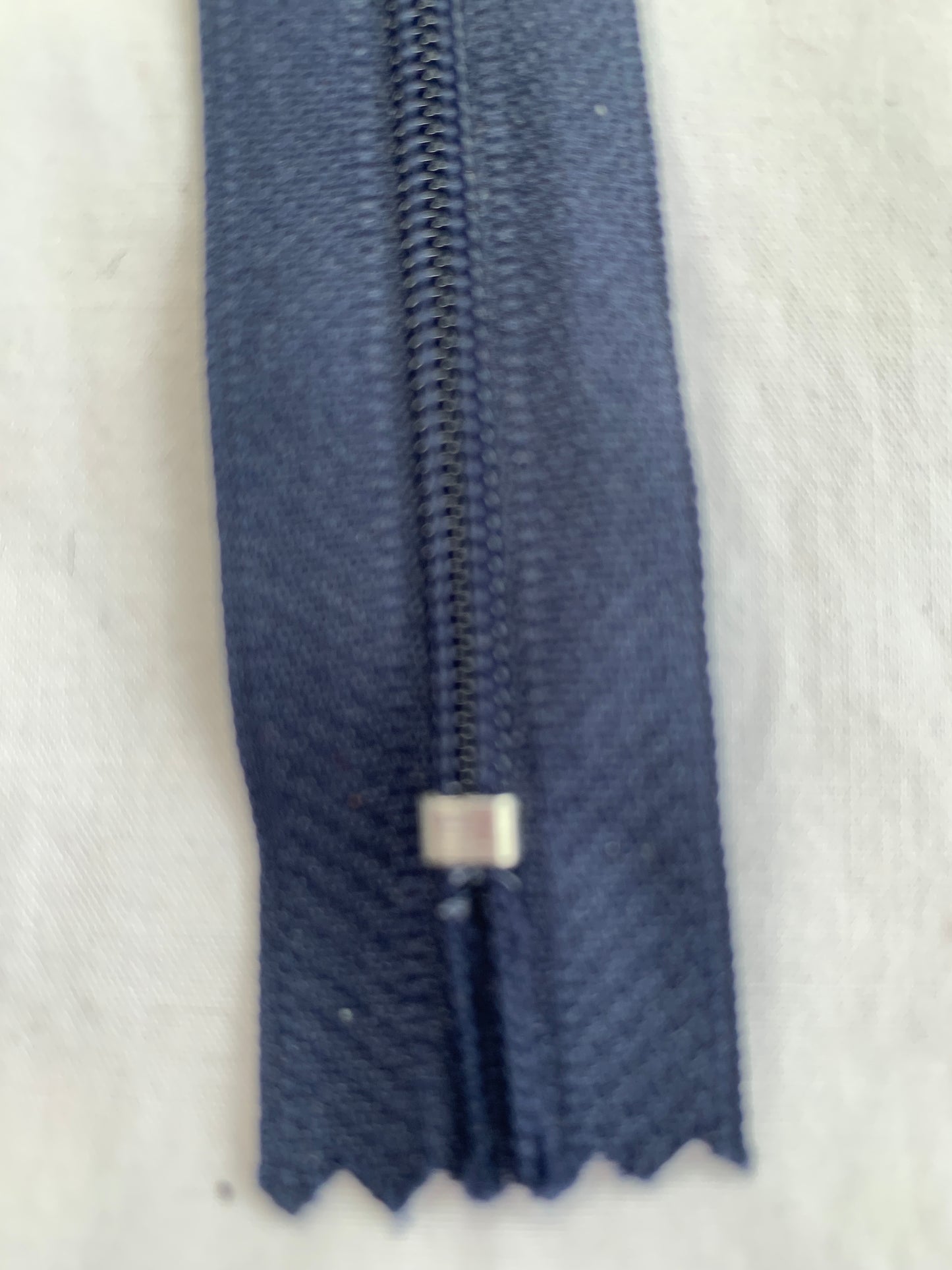 7 Inch Non-Separating Zipper, Navy Blue Molded Plastic, New