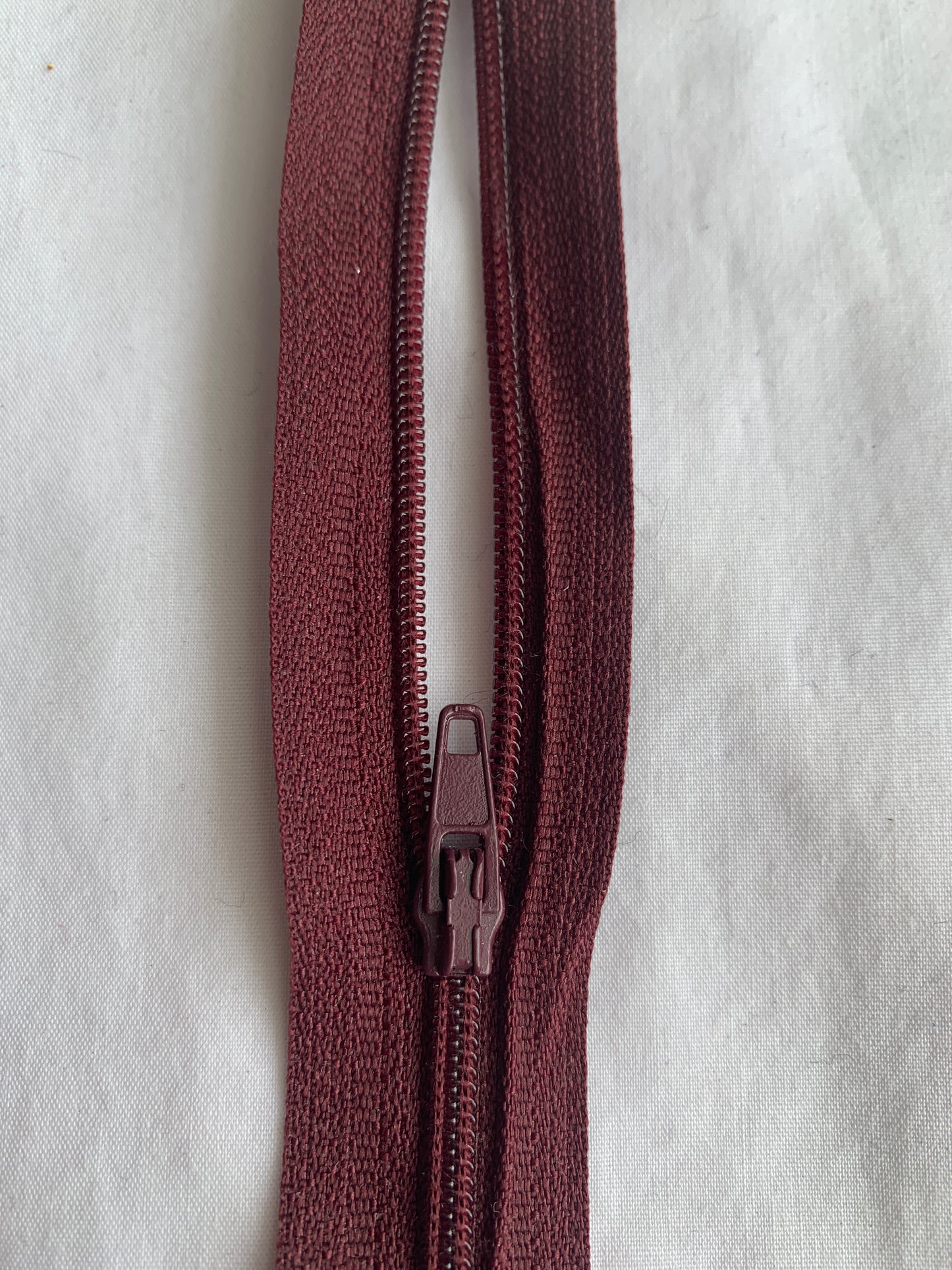8 Inch Non-Separating Zipper, Burgandy, Molded Plastic, New