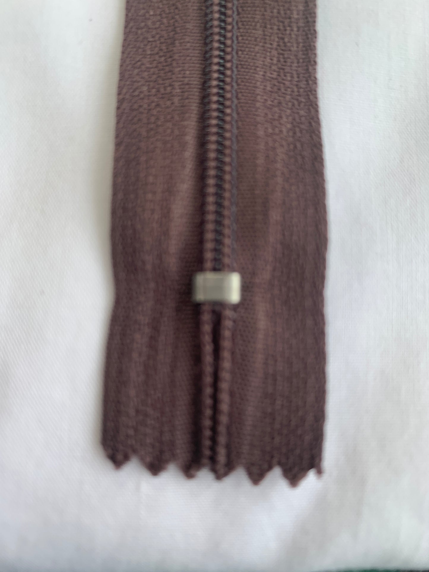 9 Inch Non-Separating Zipper, Light Burgandy, Molded Plastic, New