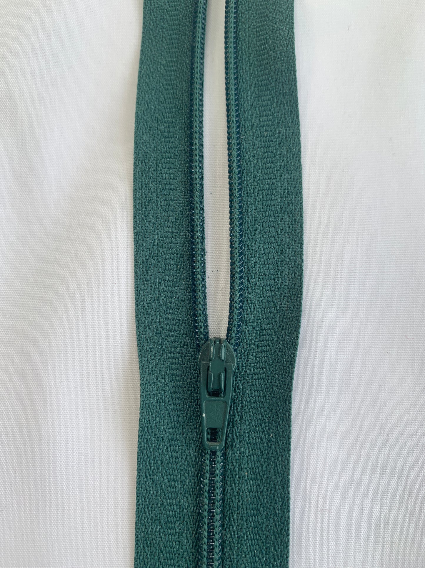 9 Inch Non-Separating Zipper, Forest Green, Molded Plastic, New