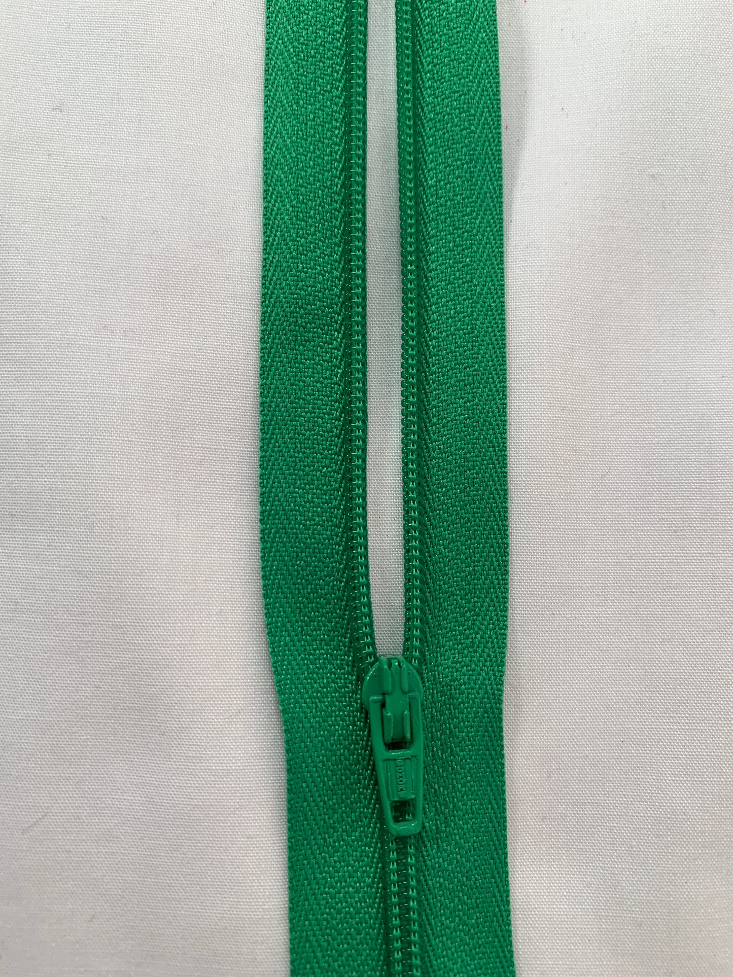 16 Inch Non-Separating Zipper, Sheen Green, Molded Plastic, New
