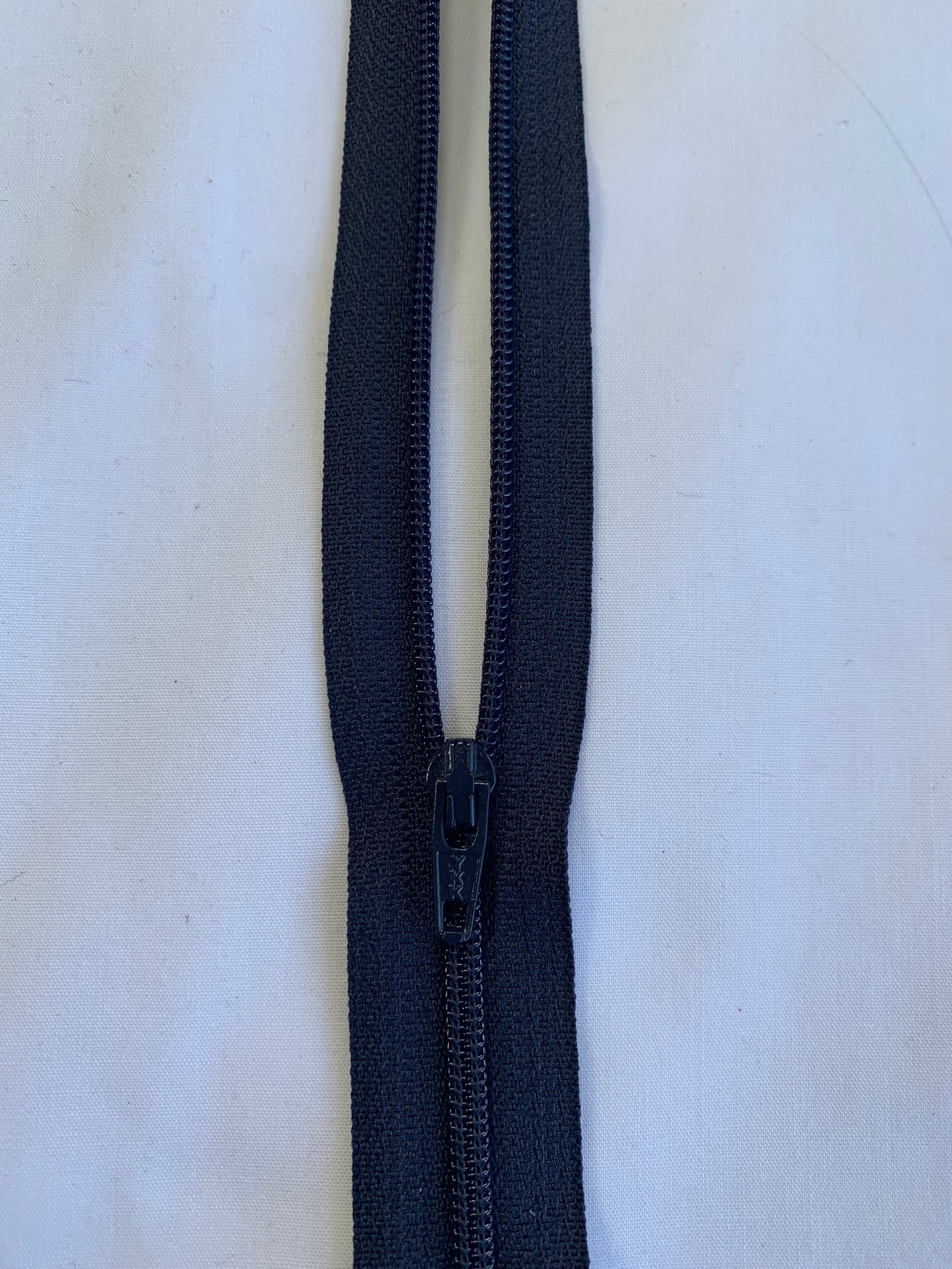 18 Inch Non-Separating Zipper, Navy Blue, Molded Plastic, New
