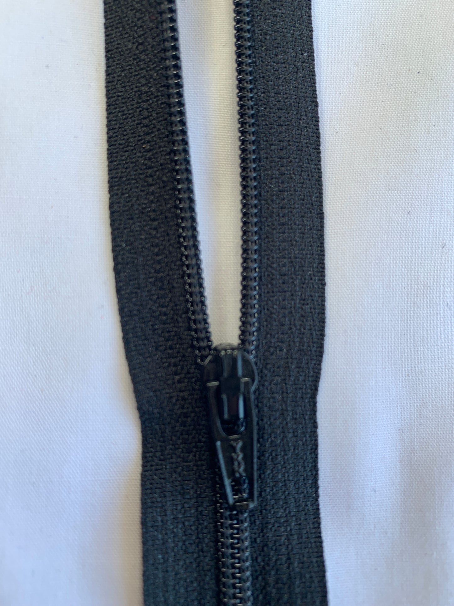 18 Inch Non-Separating Zipper, Black, Molded Plastic, New