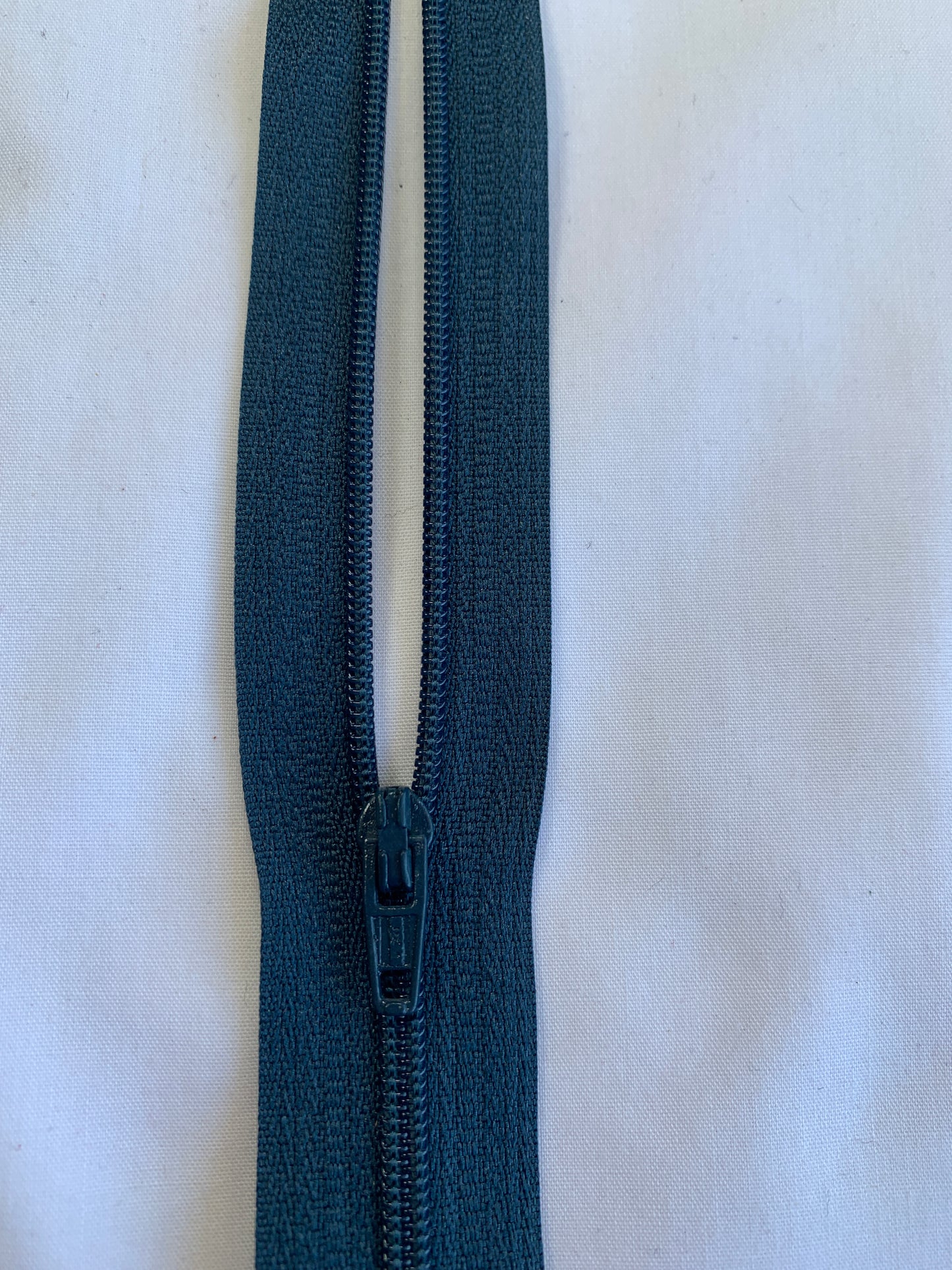 18 Inch Non-Separating Zipper, Dark Gray, Molded Plastic, New