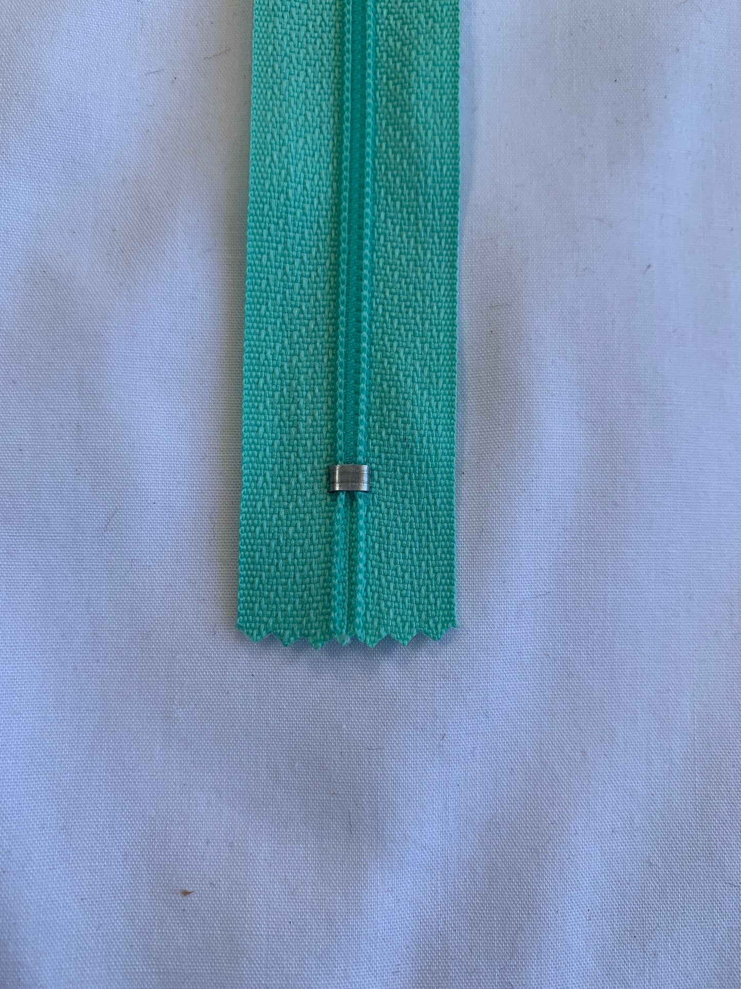 20 Inch Non-Separating Zipper, Medium Aqua Color, Molded Plastic, New