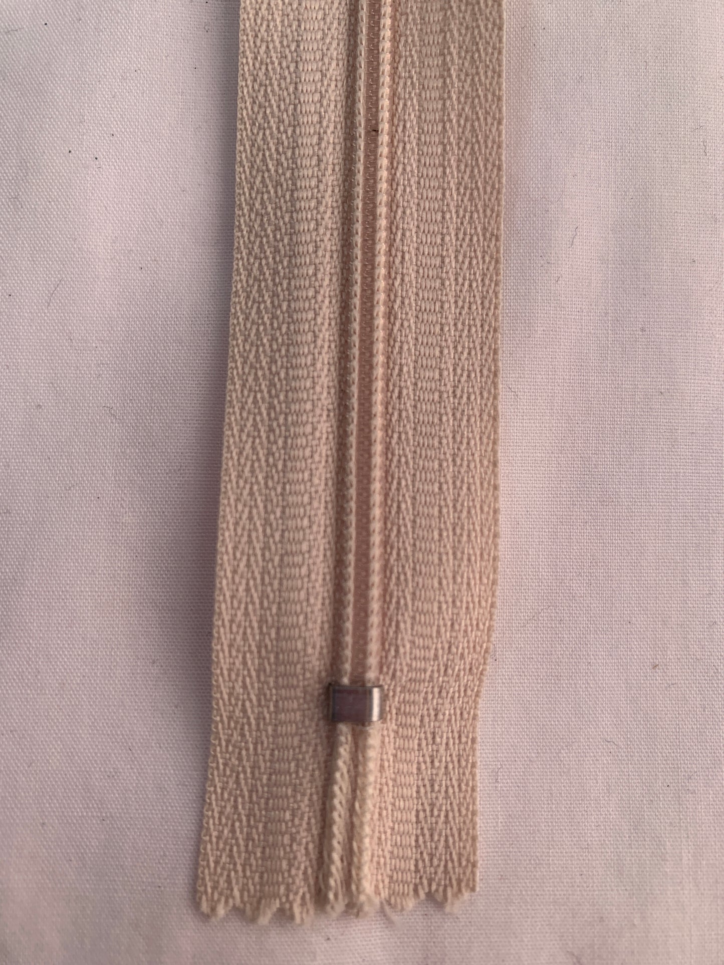 20 Inch Non-Separating Zipper, Beige Color, Molded Plastic, New