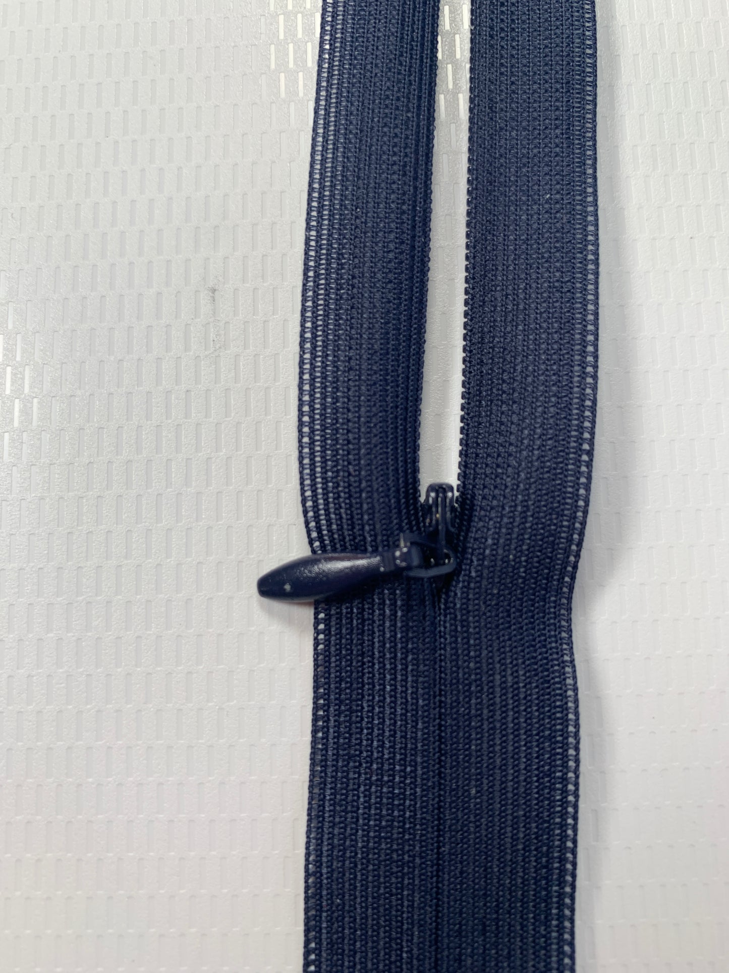 8 Inch Invisible Non-Separating, Navy Blue, Plastic Zipper