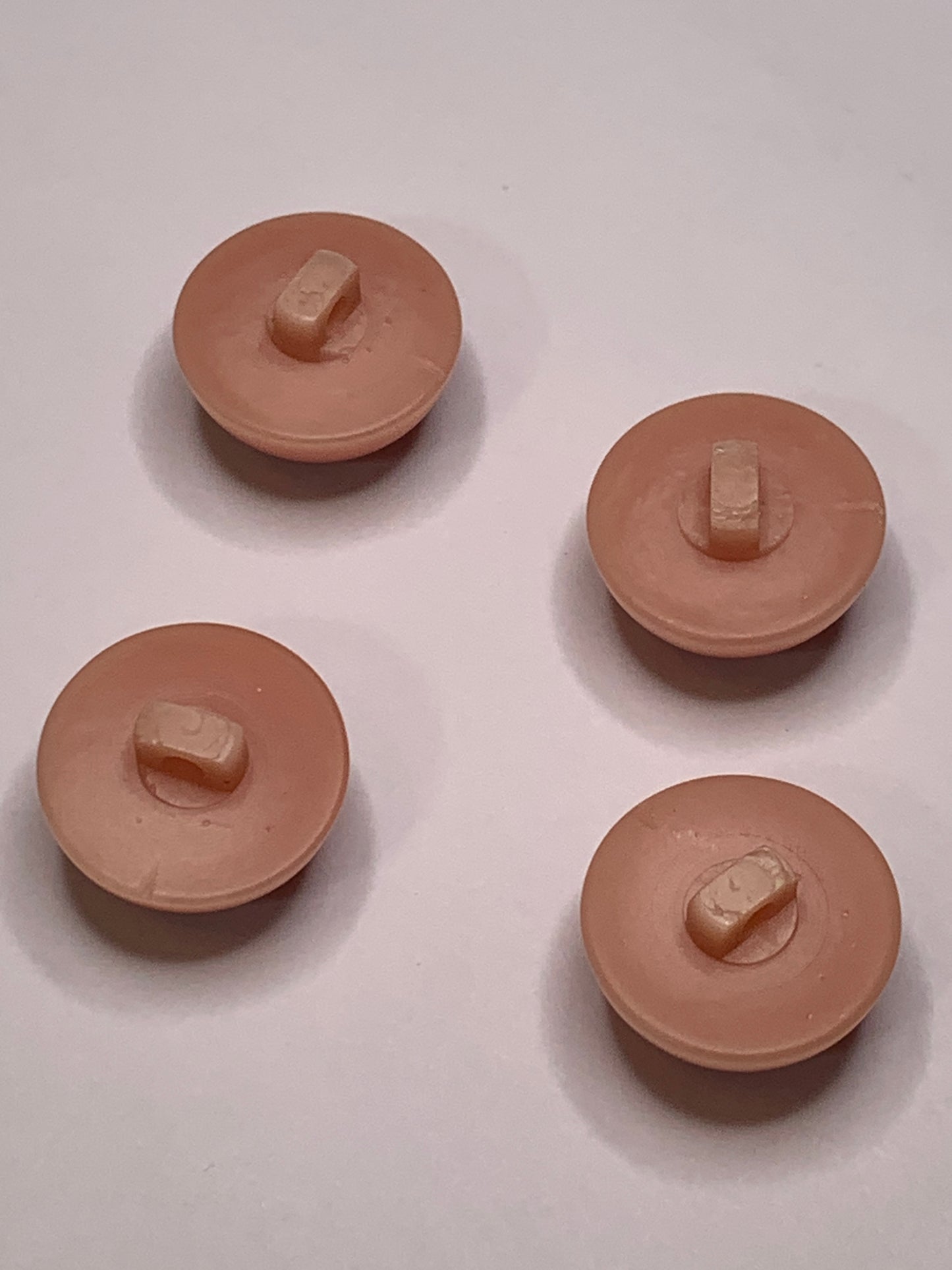 Vintage 4 Medium Round Buttons, Shades, Shank, Canteloupe Orange Tones, 1.8cm, New/Old Stock