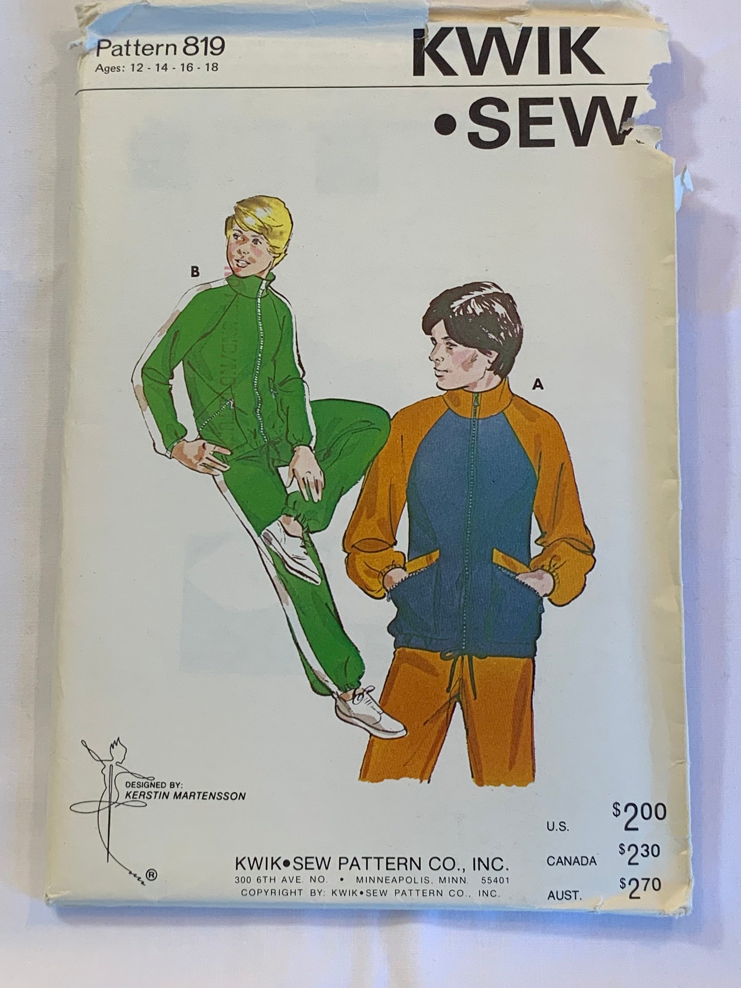 KWIK Sewing Pattern 819 Junior Boys' Jogging Suit, Top, Pants, Zipper Front, Pockets, Long Raglan Sleeves, Size 12-18, Uncut, Vintage 1987