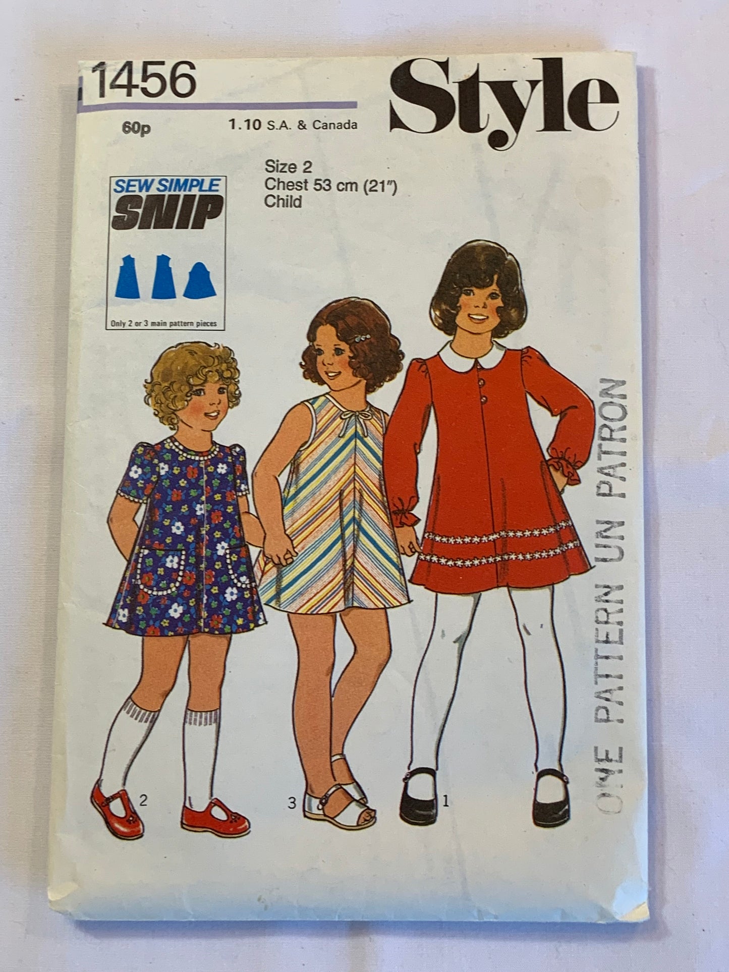 Style Sewing Pattern 1456 Girls' Dress, Zipper Back, Long/Short Sleeves, Collar, Round Neckline, Pockets, Size 2, Cut, Vintage 1976