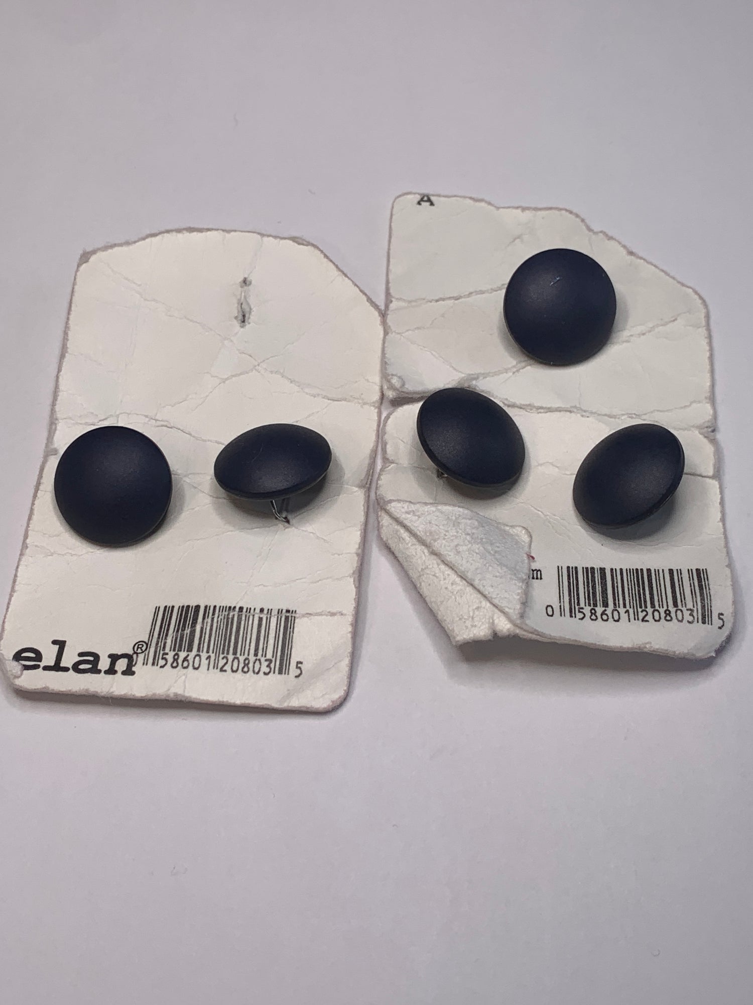 Vintage 5 Round Plastic Buttons, Shank, Navy Blue, 1.5 cm, New/Old Stock