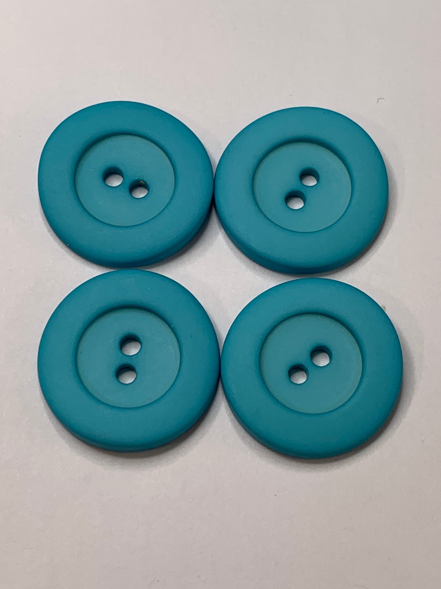 Vintage 4 Round Plastic Buttons, 2 Holes,  Blue, 2.2 cm, New/Old Stock