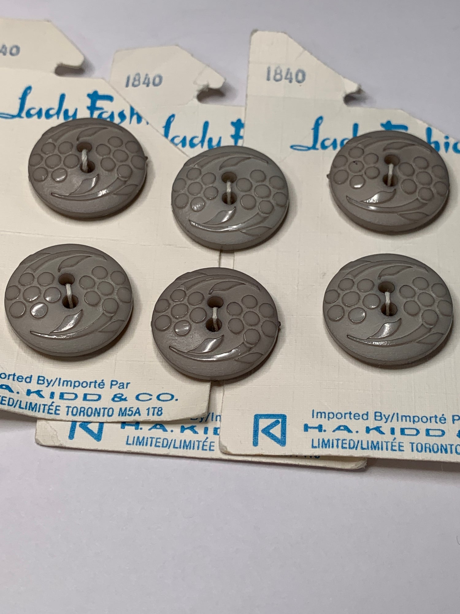 Vintage 6 Round Plastic Buttons, Two Holes, Grey, 2.0 cm, New/Old Stock