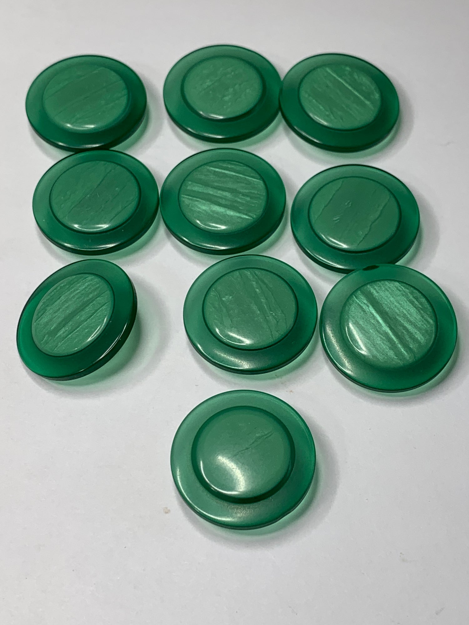 Vintage 10 Round Plastic Buttons, Shank, Green, 2.0 cm, New/Old Stock