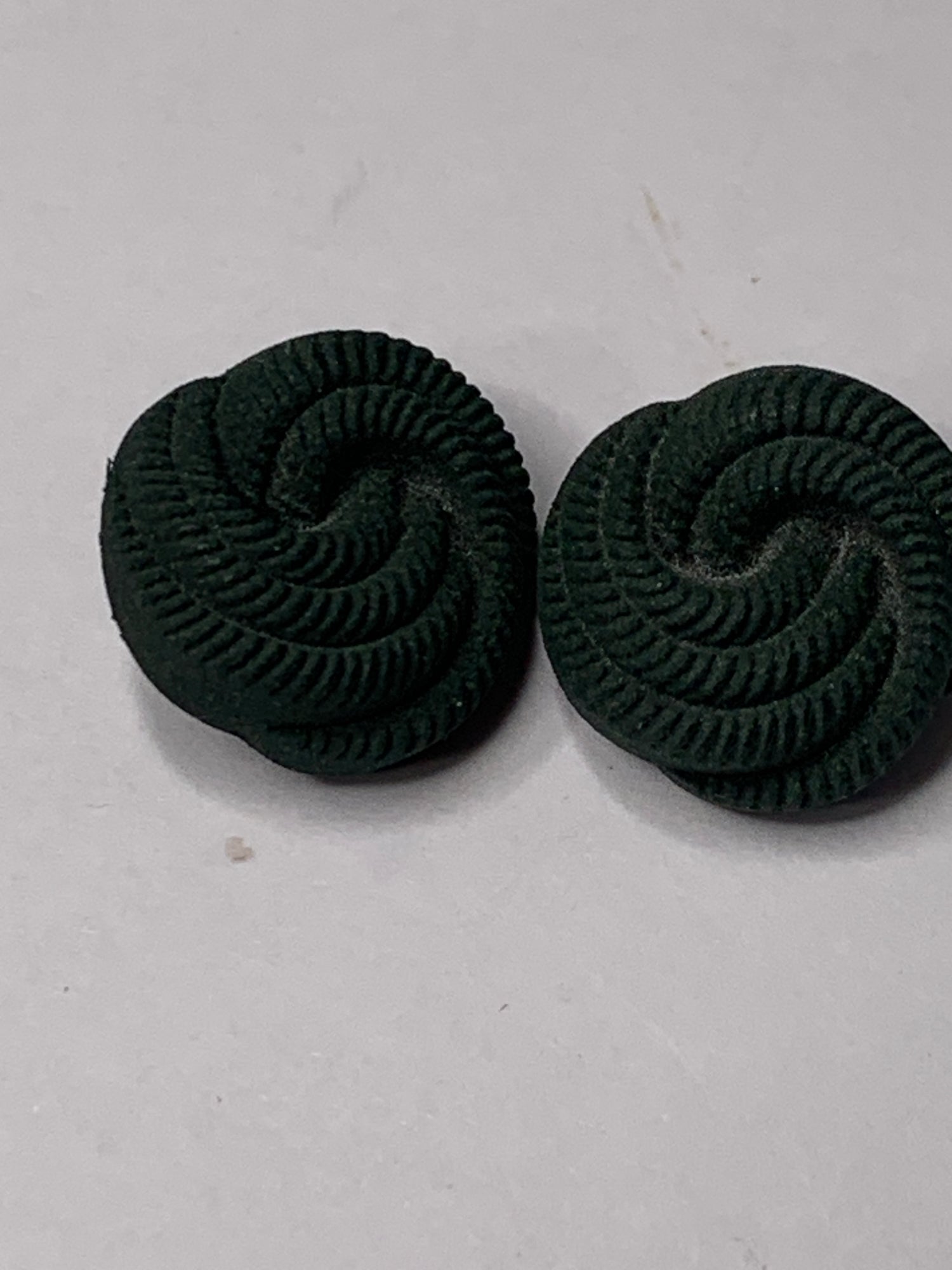 Vintage 2  Round Swirl Plastic Buttons, Shank, Green, 1.5 cm, New/Old Stock