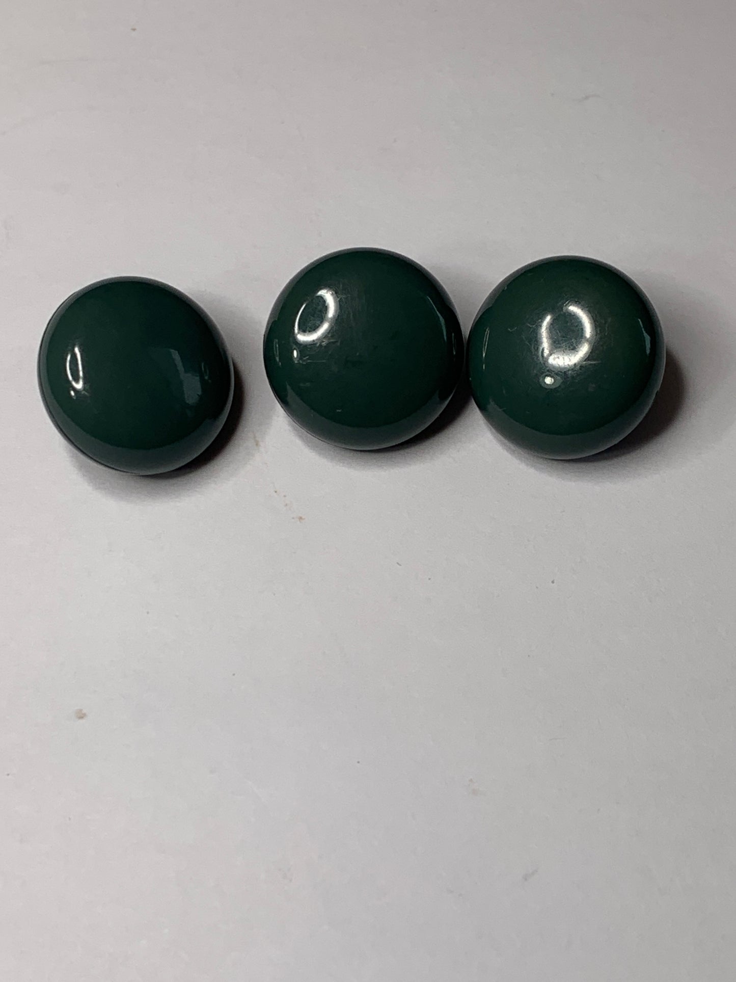 Vintage 3 Round Plastic Buttons, Shank, Green, 1.8 cm, New/Old Stock