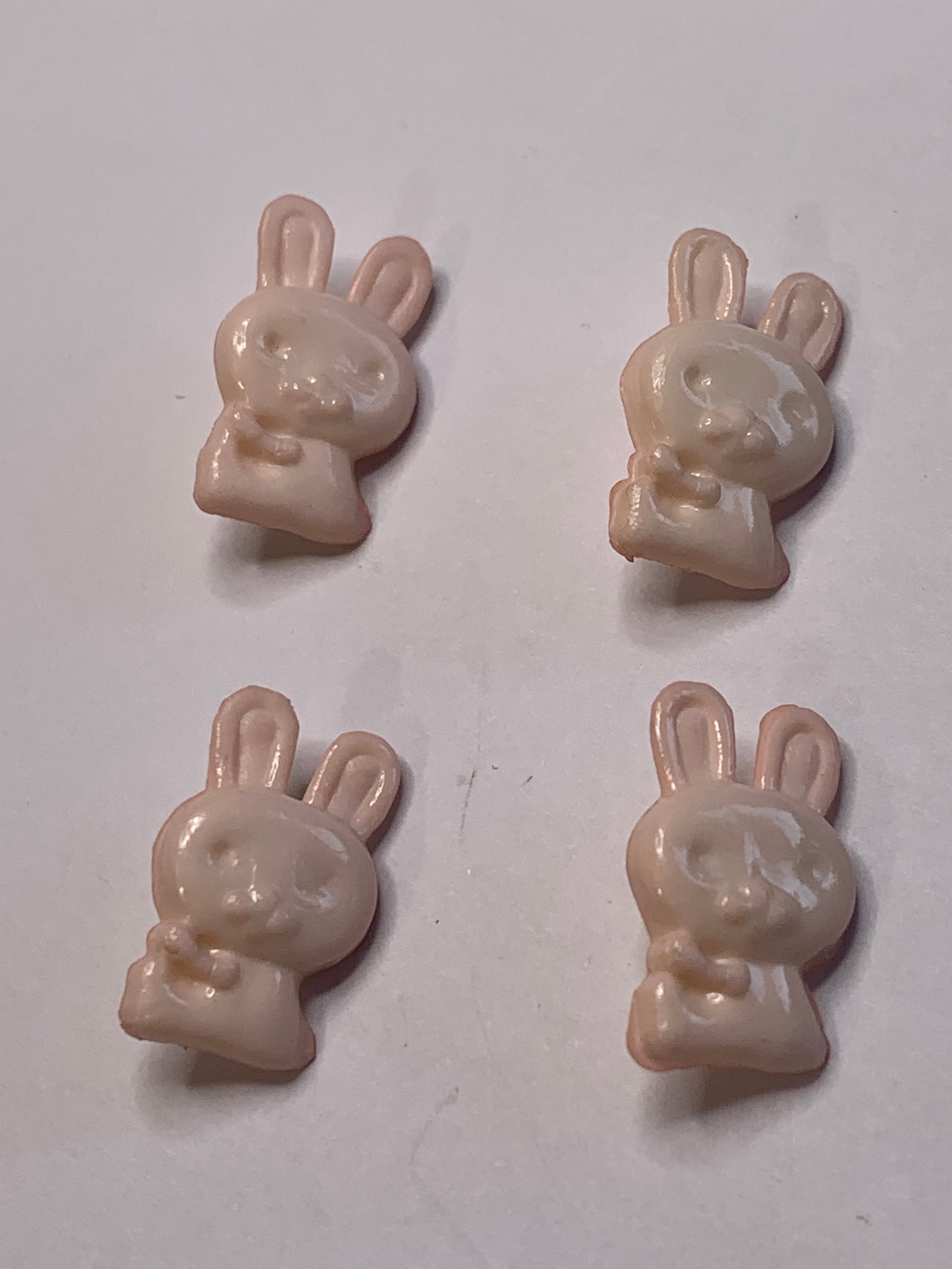 Vintage Children/Baby 4 Bunny Rabbits Plastic Buttons, Shank, Pink, 1.8 cm, New/Old Stock