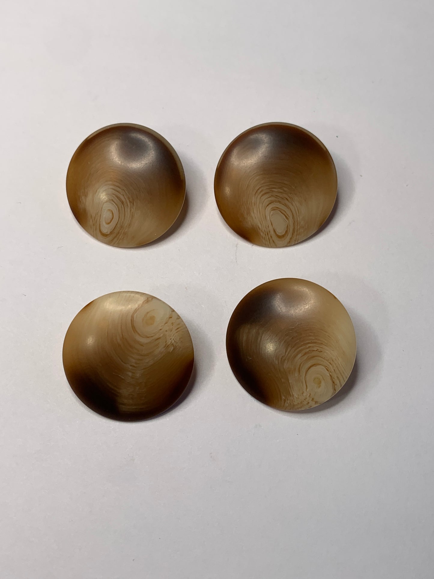 Vintage 4 Round Plastic Buttons, Shank, Brown, 2.2 cm, New/Old Stock