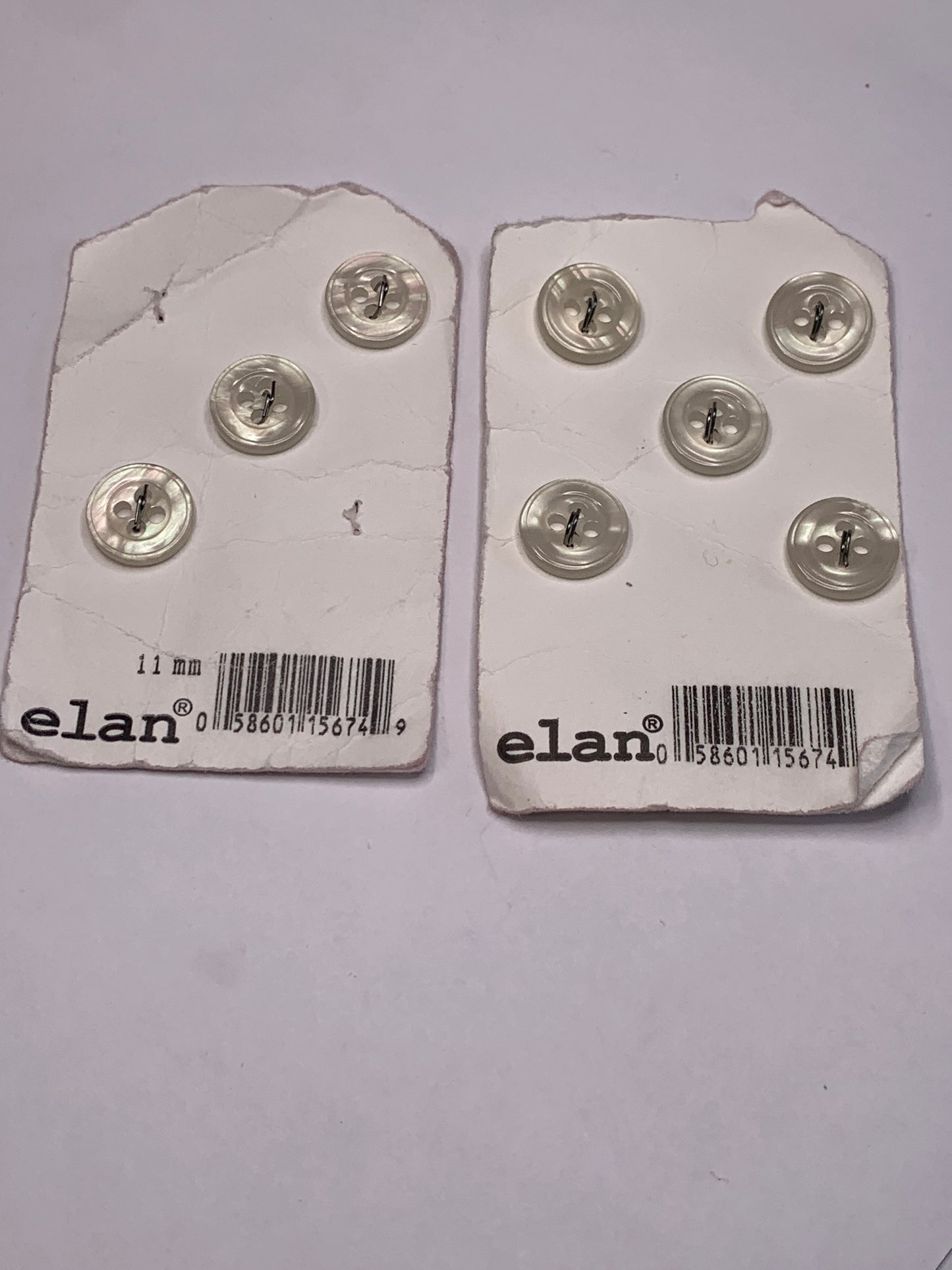 Vintage Children/Baby 8 Round Plastic Buttons, Four Holes, Off White, Beige, 1.1 cm, New/Old Stock