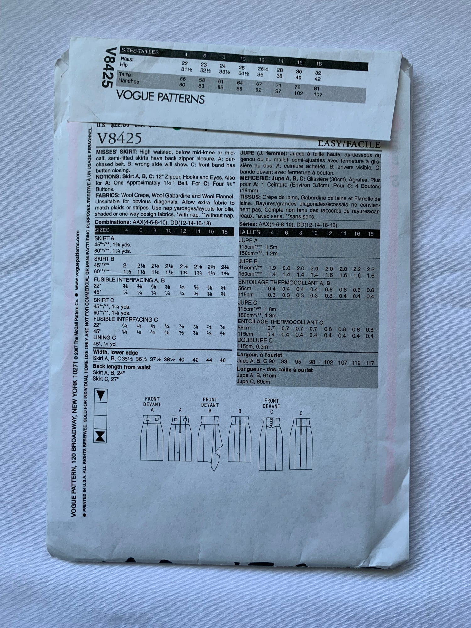 Vogue Sewing Pattern V8425 Misses' Skirt, 3 Variations, Two Lengths, High Waist, Zipper Back, Semi-Fitted, Size 4-10, Uncut, 2007