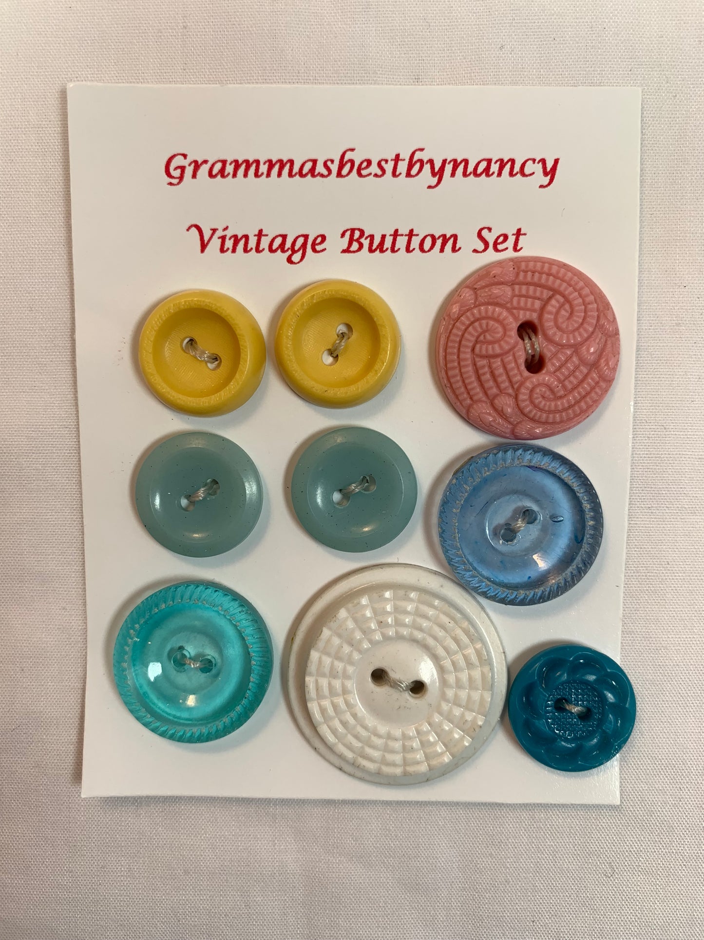 Vintage 1950's Variety Buttons, Shank, Flat, Red, Blue, Yellow, Brown, Peach, Various Sizes, Shiny, White, Sewing, Scrapbooking, Crafts