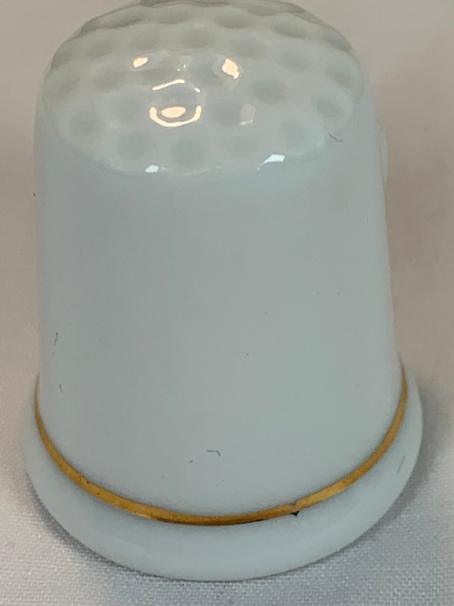 Thimble Souvenir, Gift, Rarotonga Cook Island, Porcelain, Sewing, Gold Trim