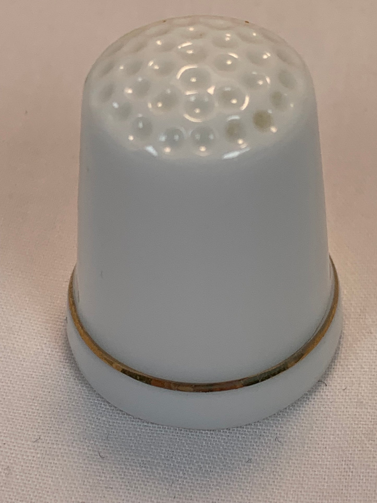 Thimble Souvenir, Gift, White Bunny Rabbits, Porcelain, Sewing, Gold Trim