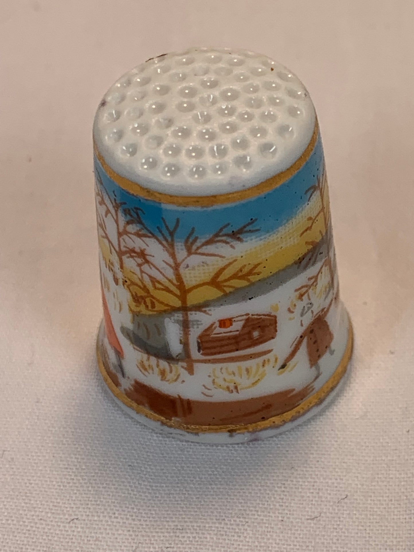 Thimble Souvenir, Gift, Country Scene, Farm House, Porcelain, Sewing, Gold Trim