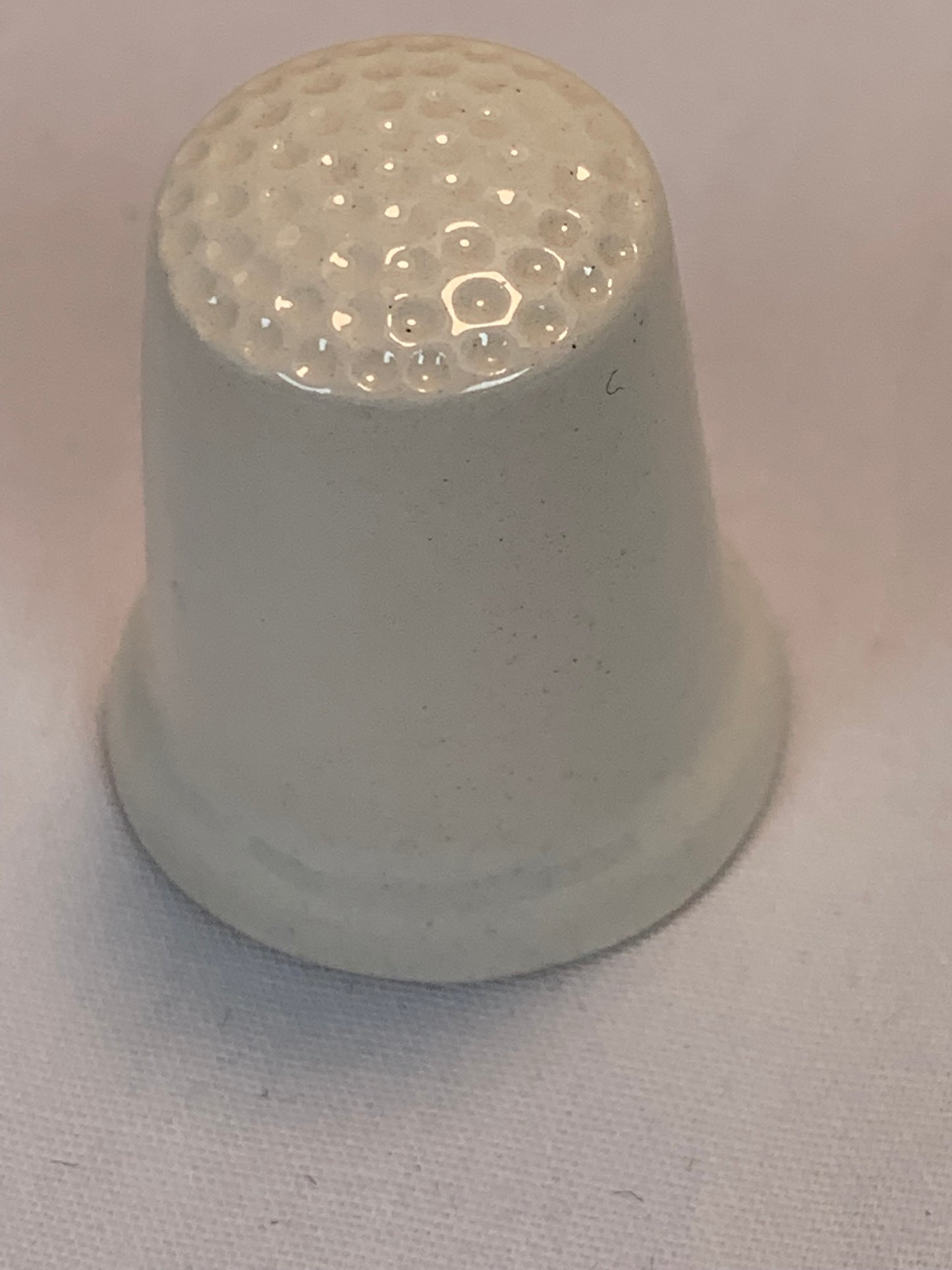 Thimble Souvenir, Gift, Black 3 People Silhouettes, Porcelain, Sewing, Gold Trim
