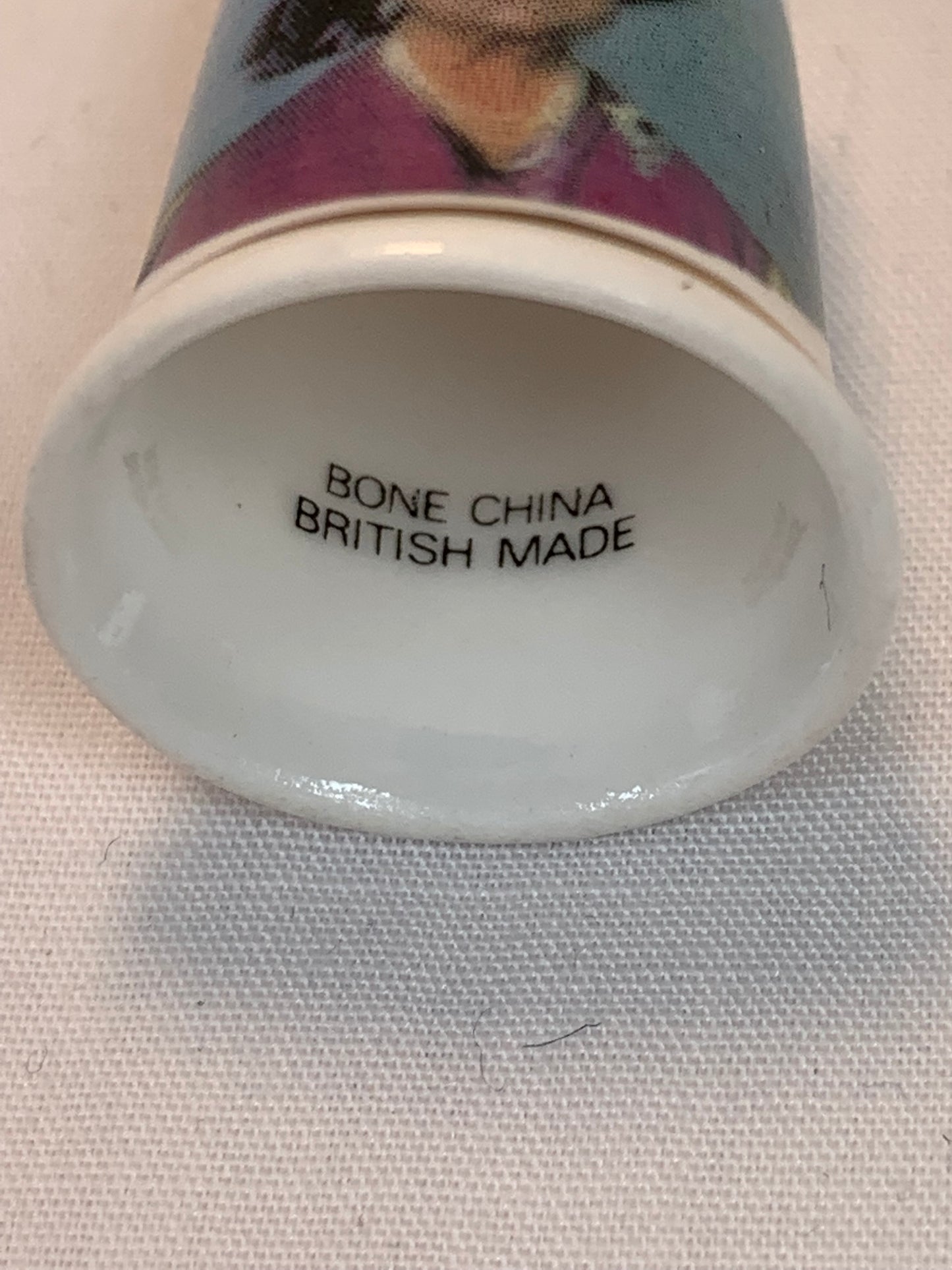 Thimble Souvenir, Gift, Queen Mother, 85th Birthday, Porcelain, Sewing, Gold Trim, Bone China